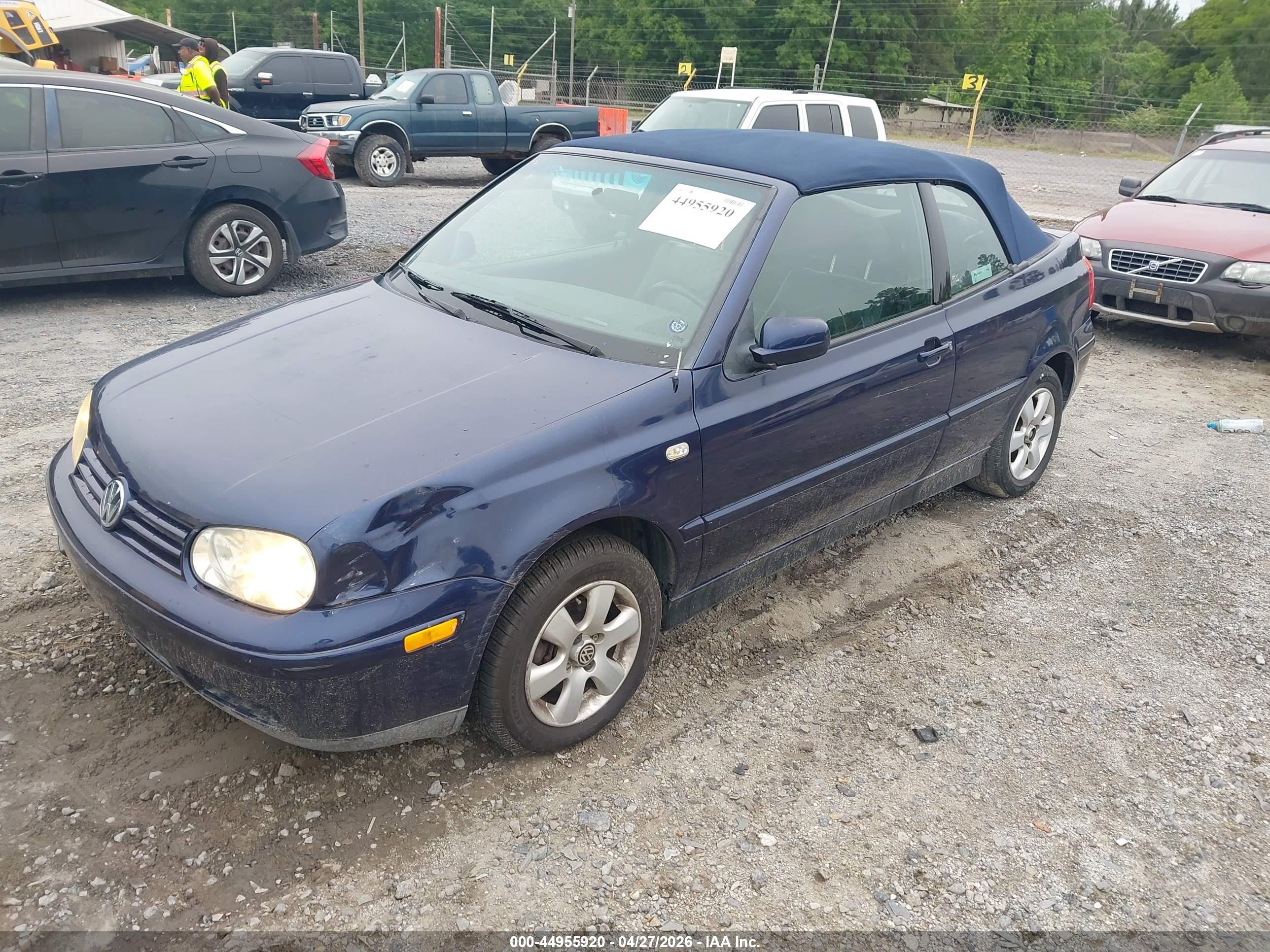 VOLKSWAGEN CABRIO image 2