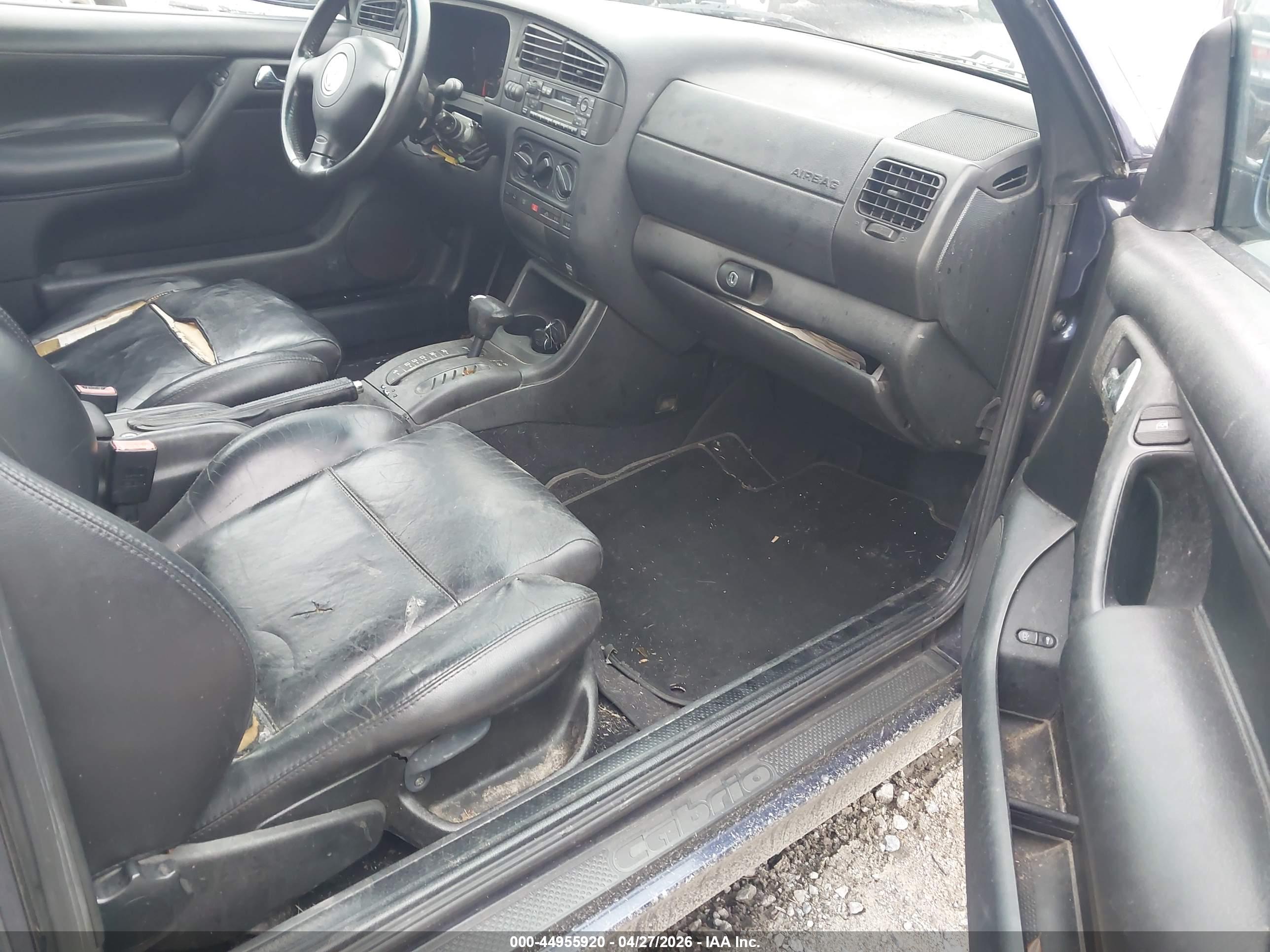 VOLKSWAGEN CABRIO image 5