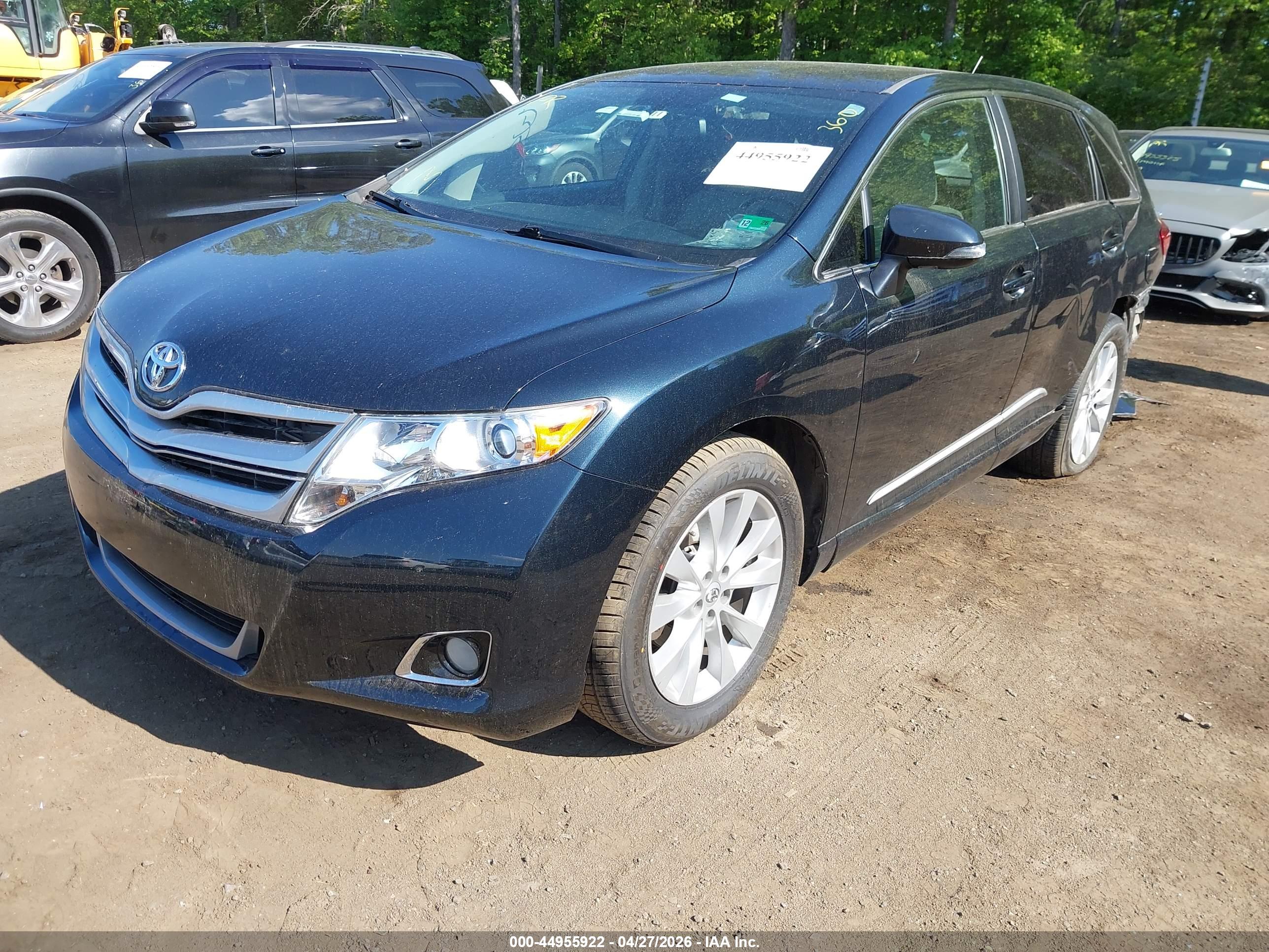 TOYOTA VENZA image 2