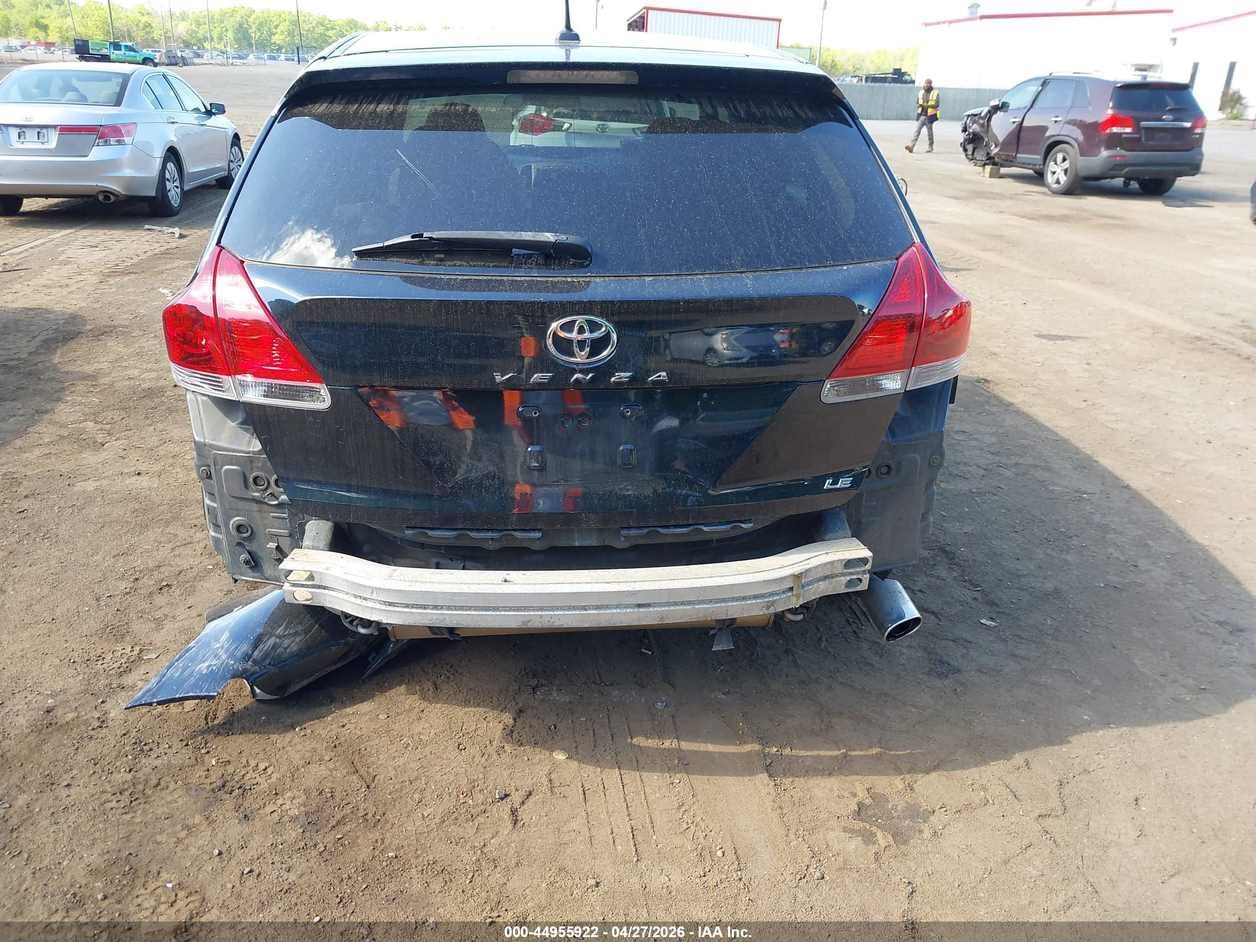 TOYOTA VENZA image 6
