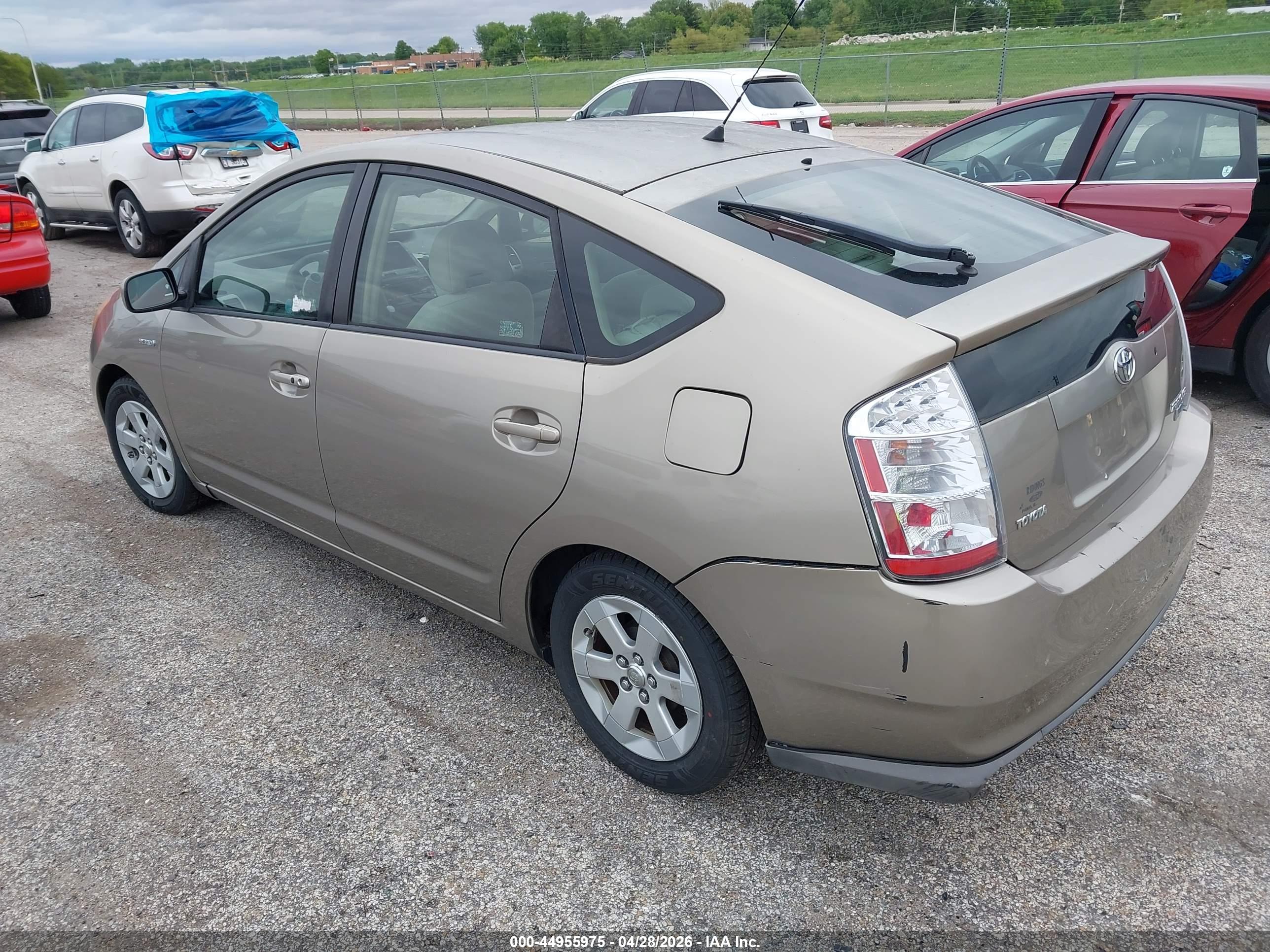 TOYOTA PRIUS image 3