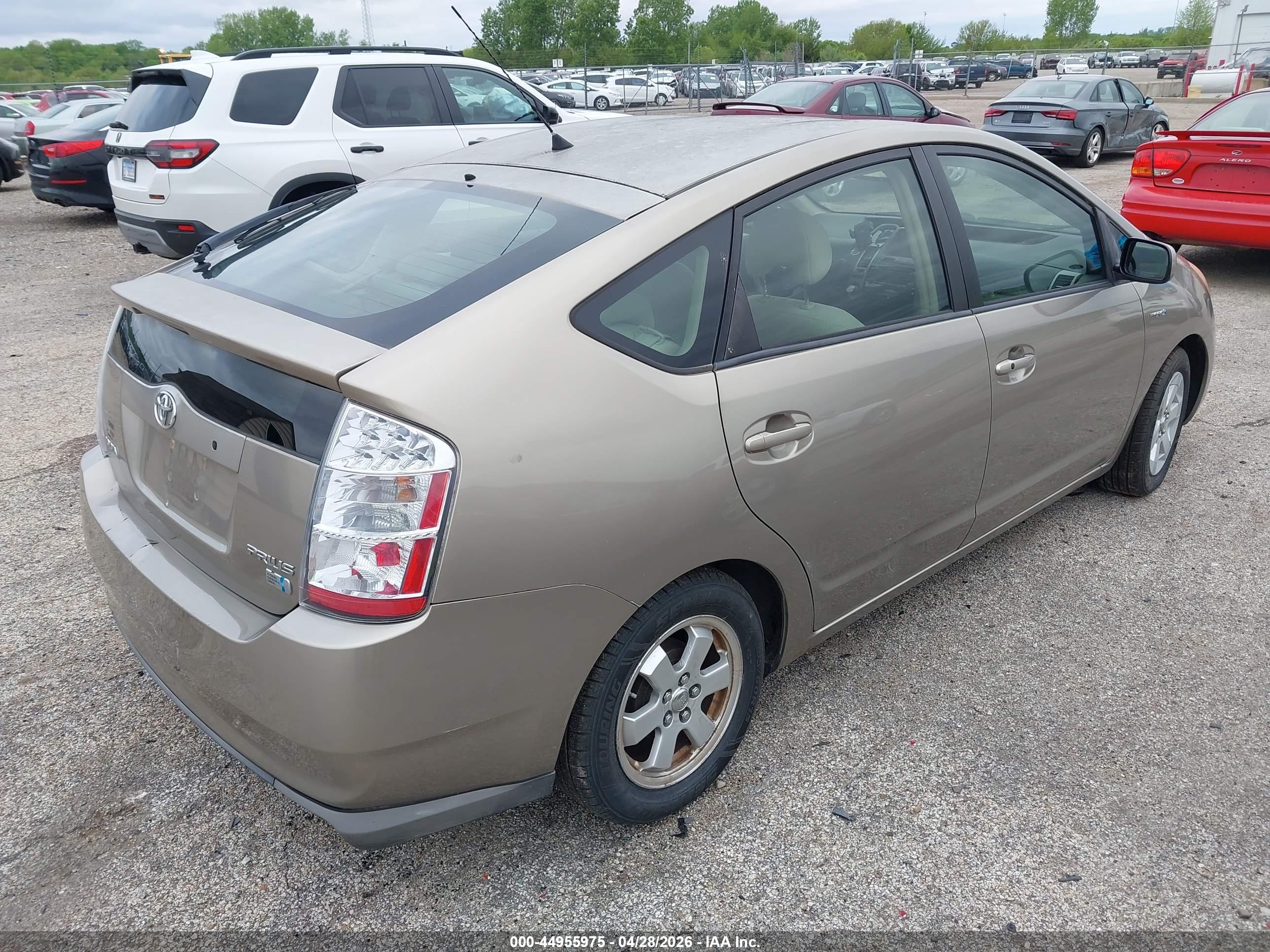 TOYOTA PRIUS image 4
