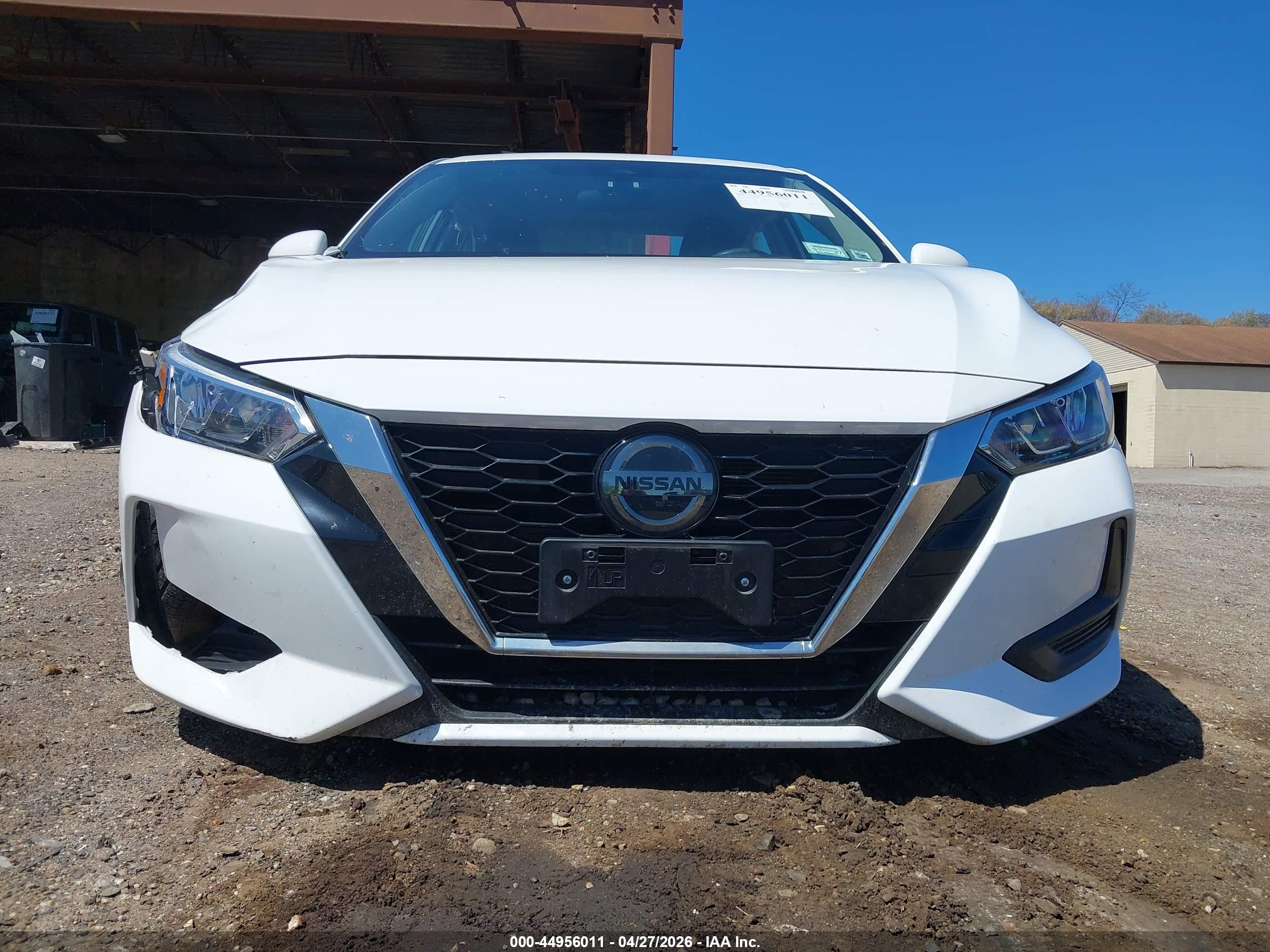 NISSAN SENTRA image 6