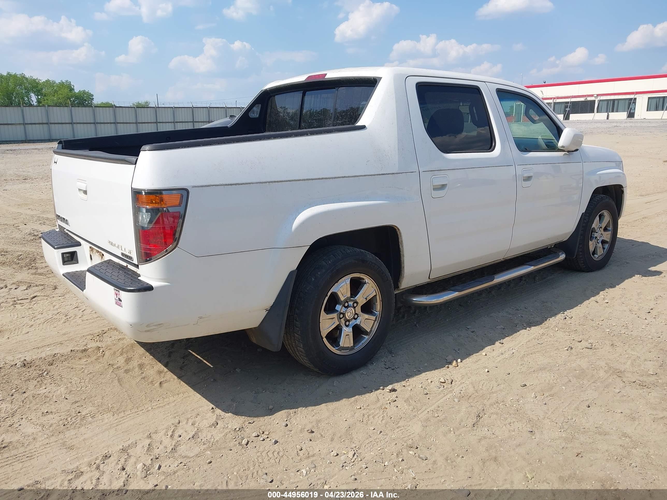 HONDA RIDGELINE image 4