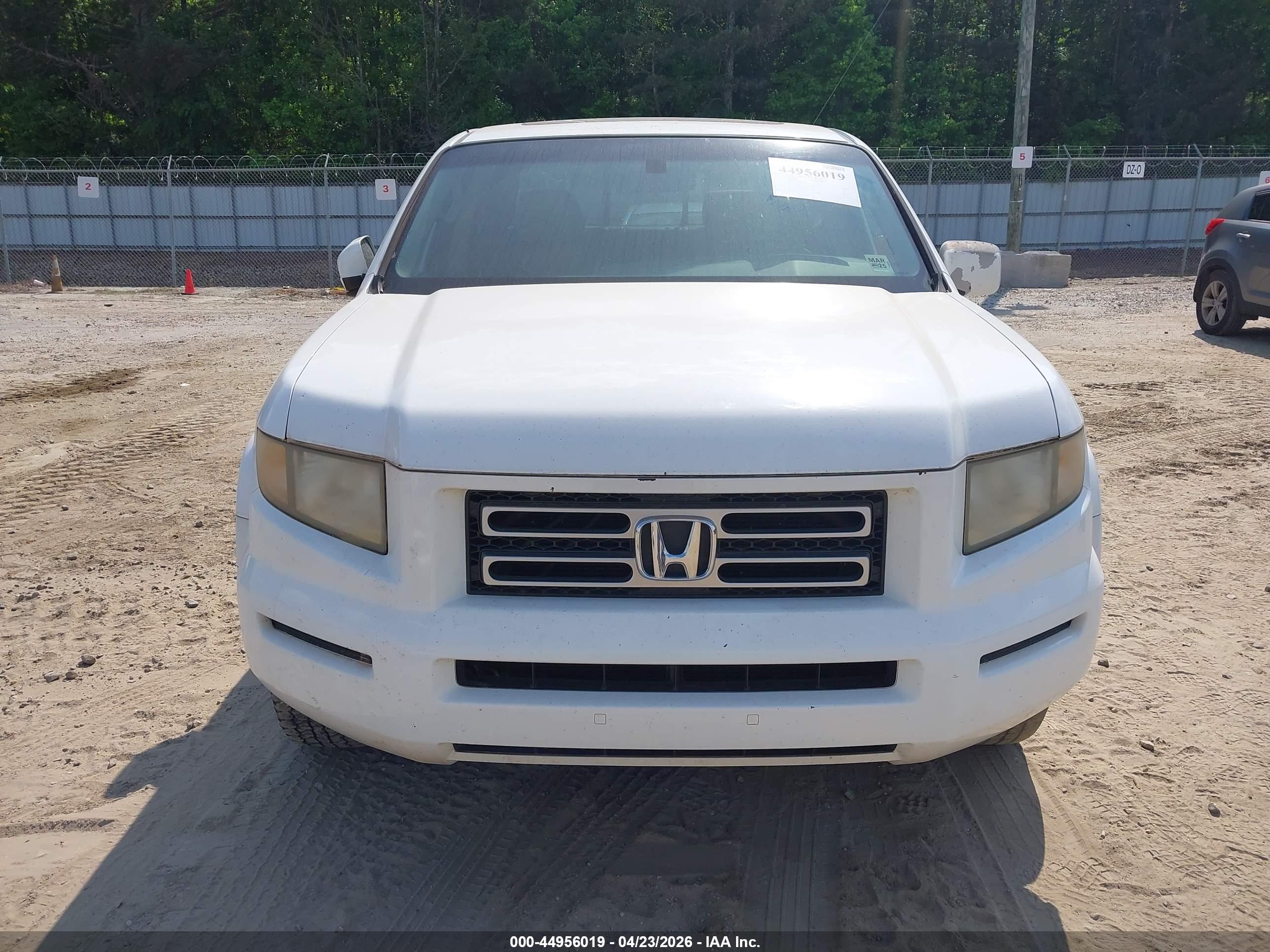 HONDA RIDGELINE image 6