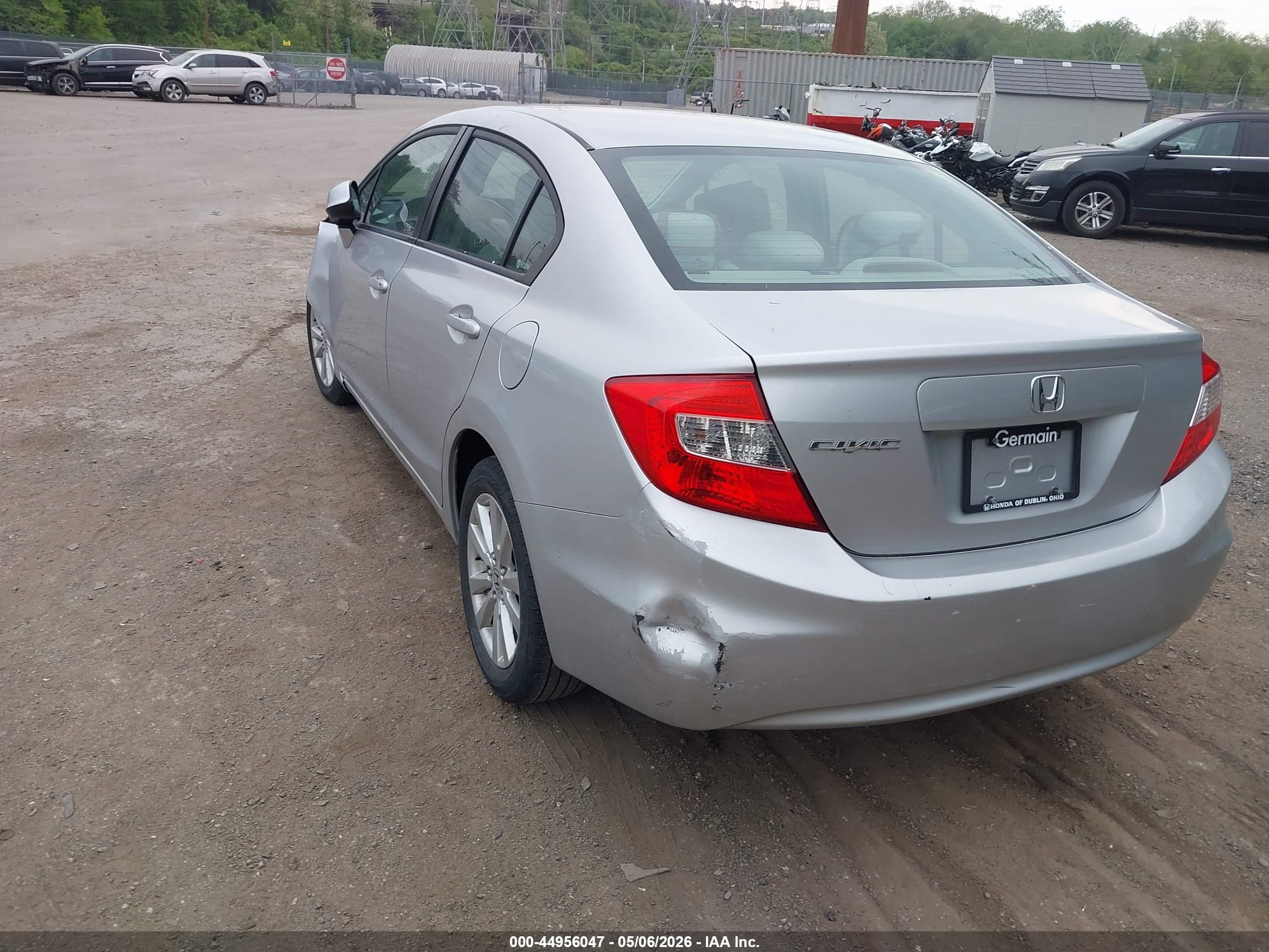 HONDA CIVIC image 3