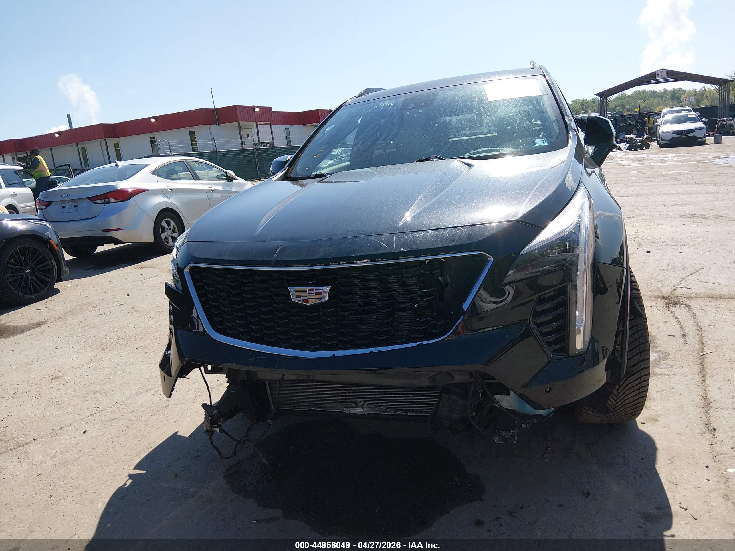 CADILLAC XT4 image 6
