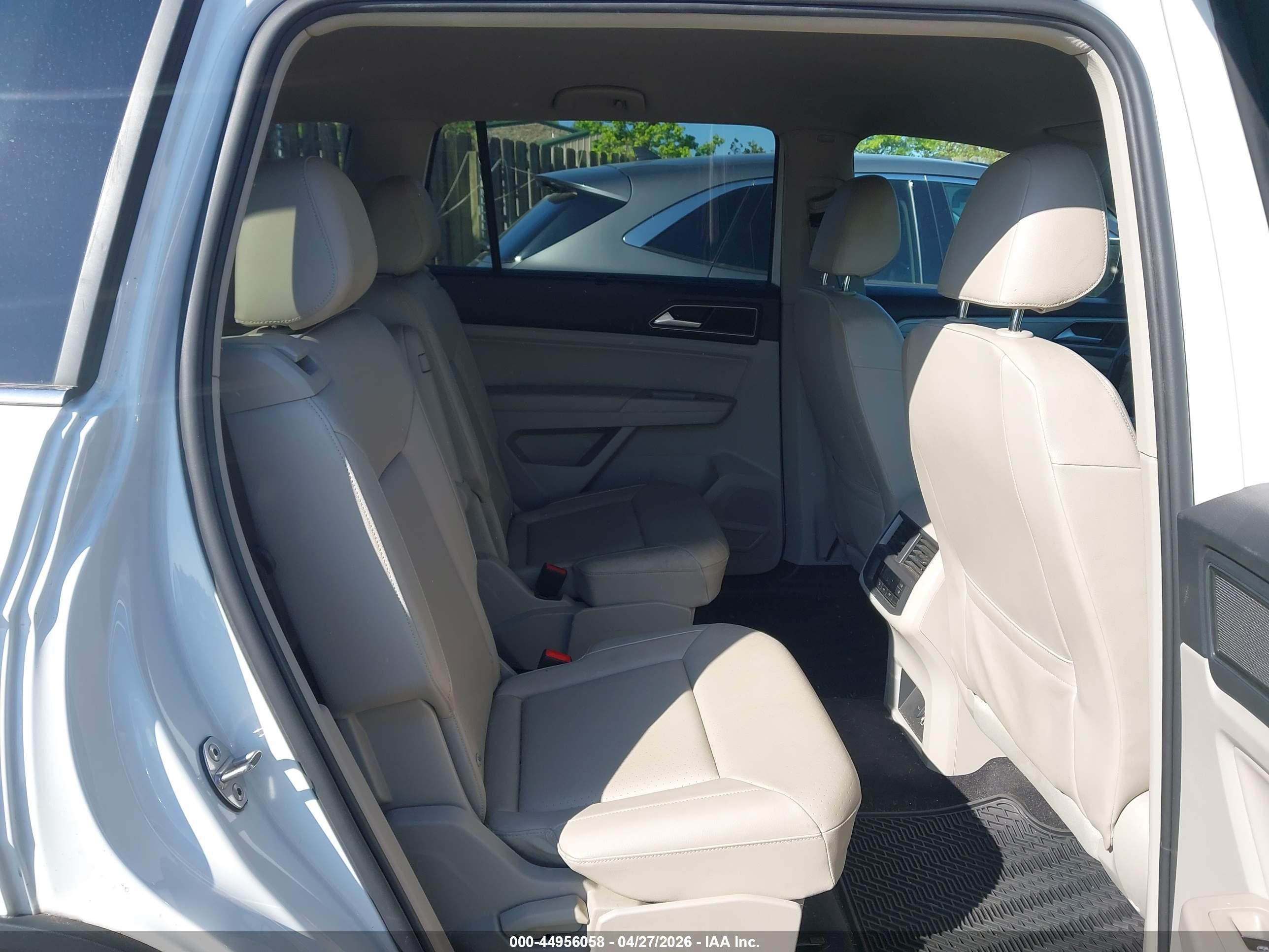 VOLKSWAGEN ATLAS image 8