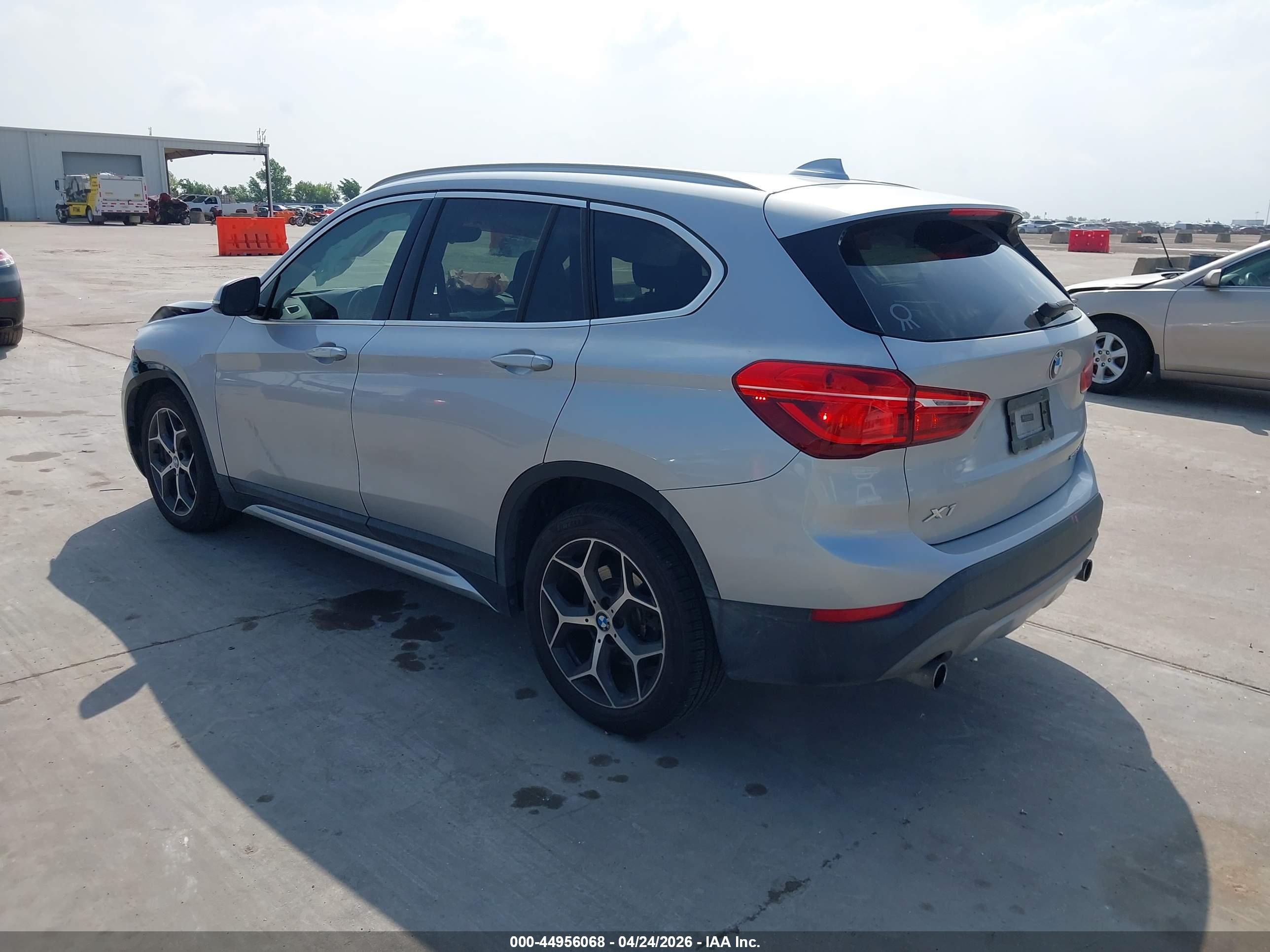 BMW X1 image 3