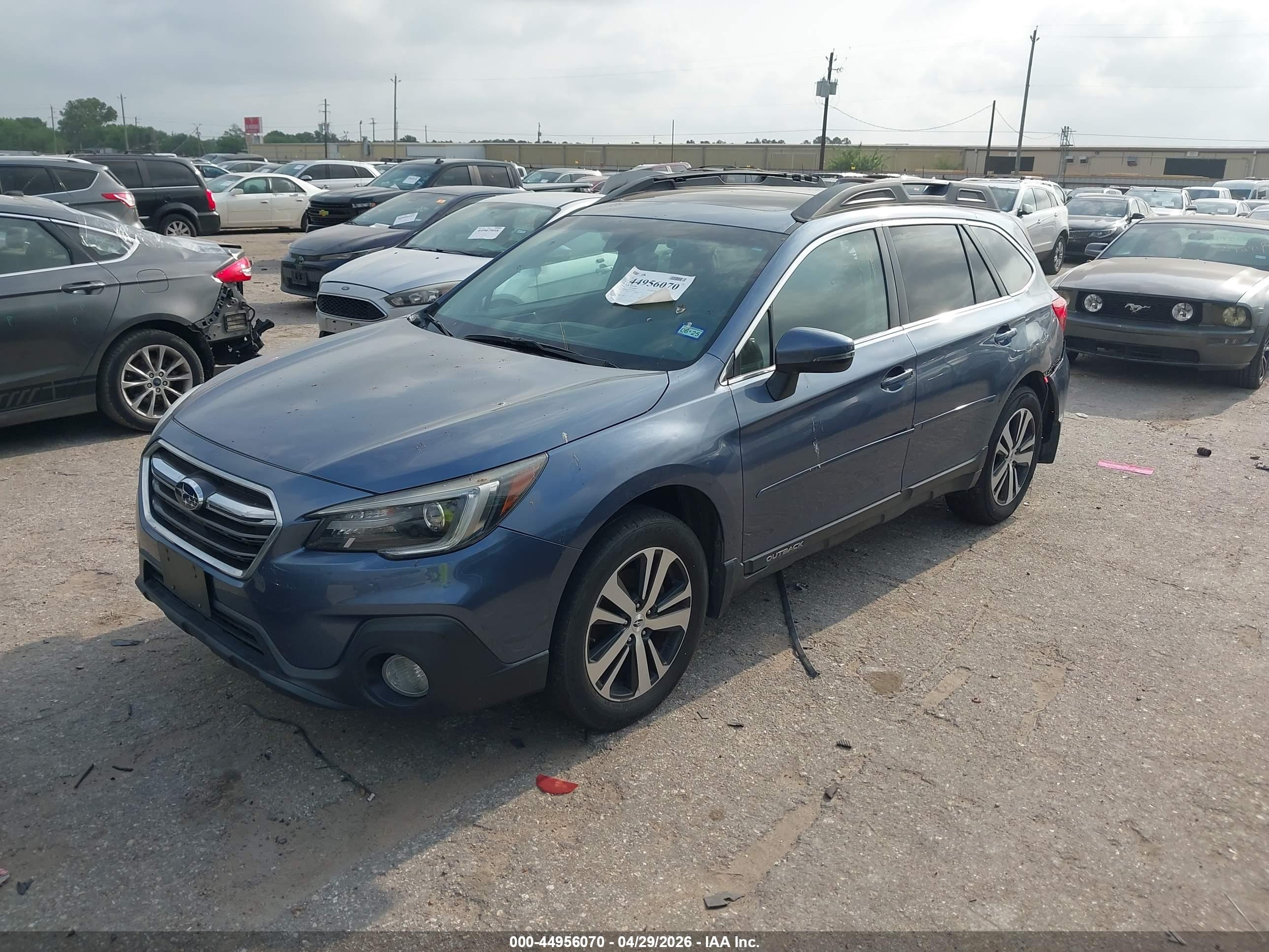 SUBARU OUTBACK image 2
