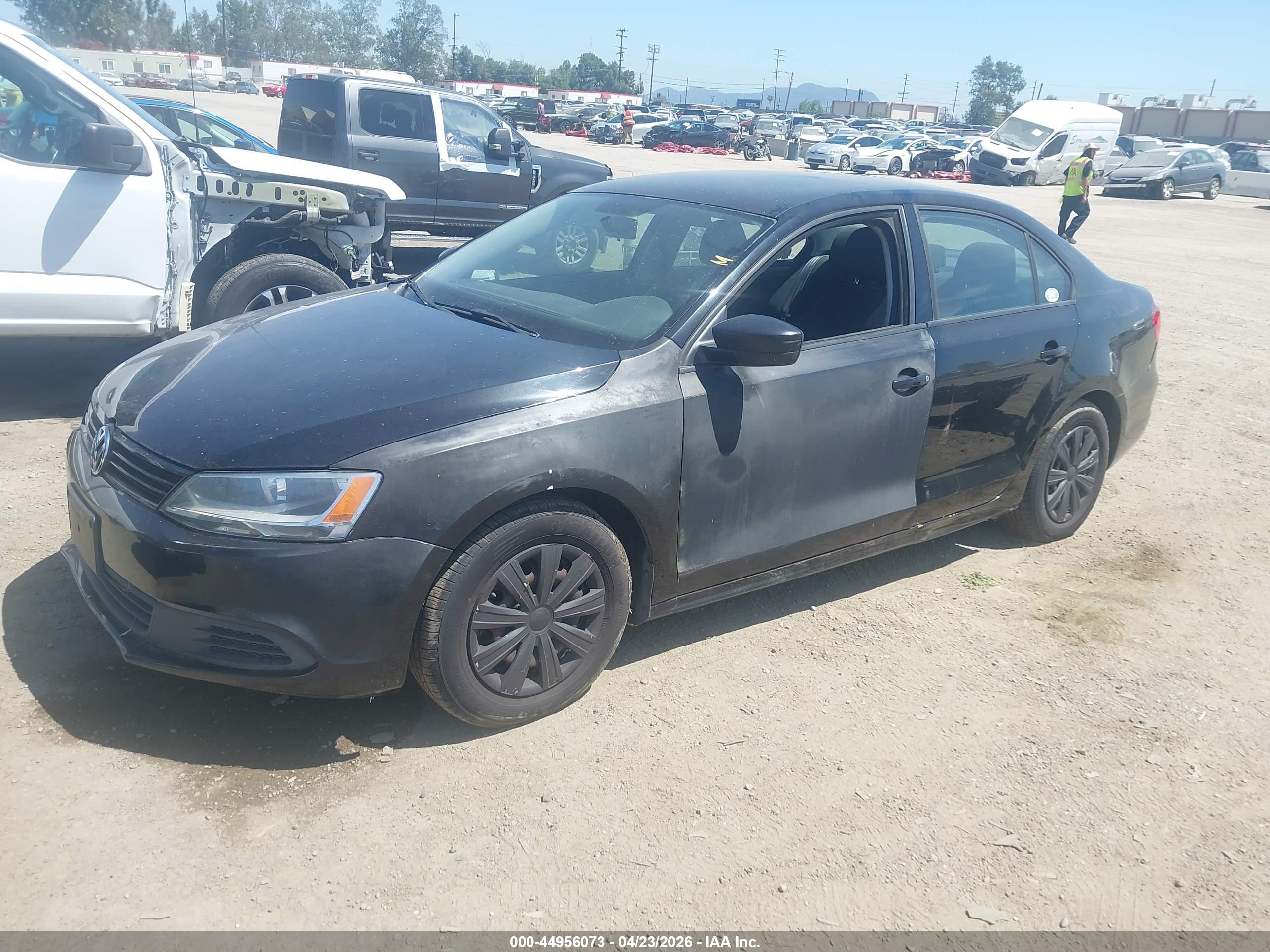 VOLKSWAGEN JETTA image 2