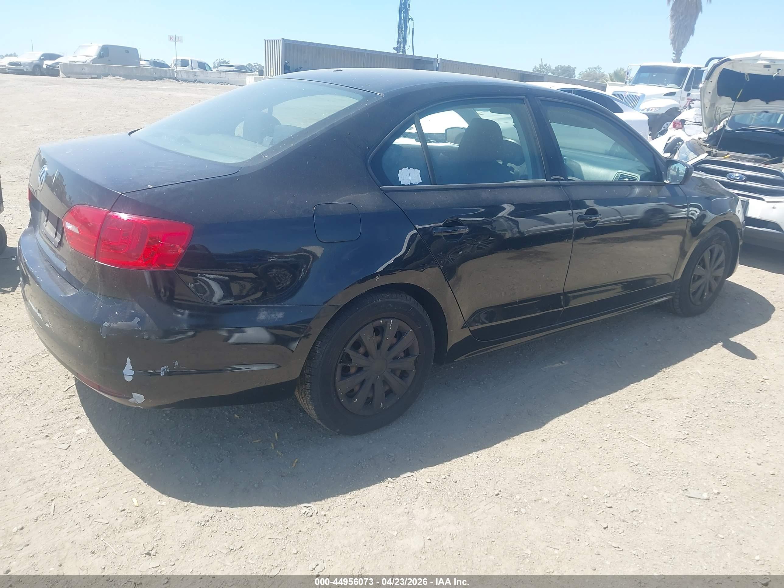 VOLKSWAGEN JETTA image 4