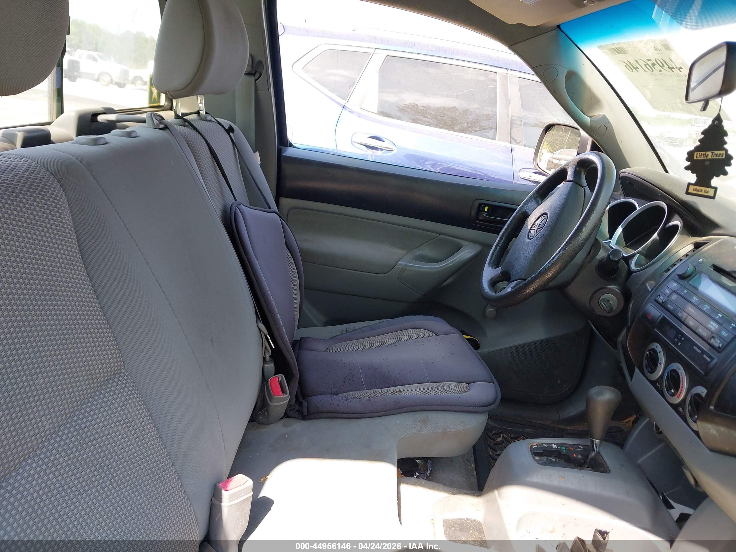 TOYOTA TACOMA image 5