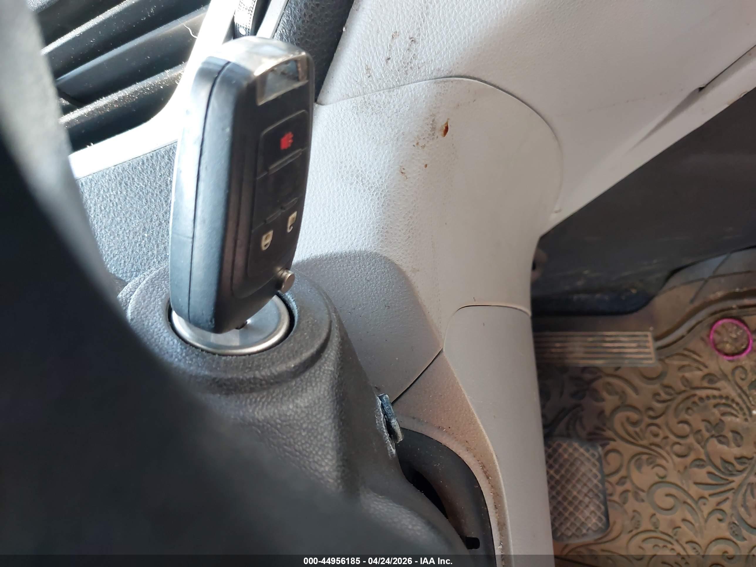 GMC TERRAIN image 11