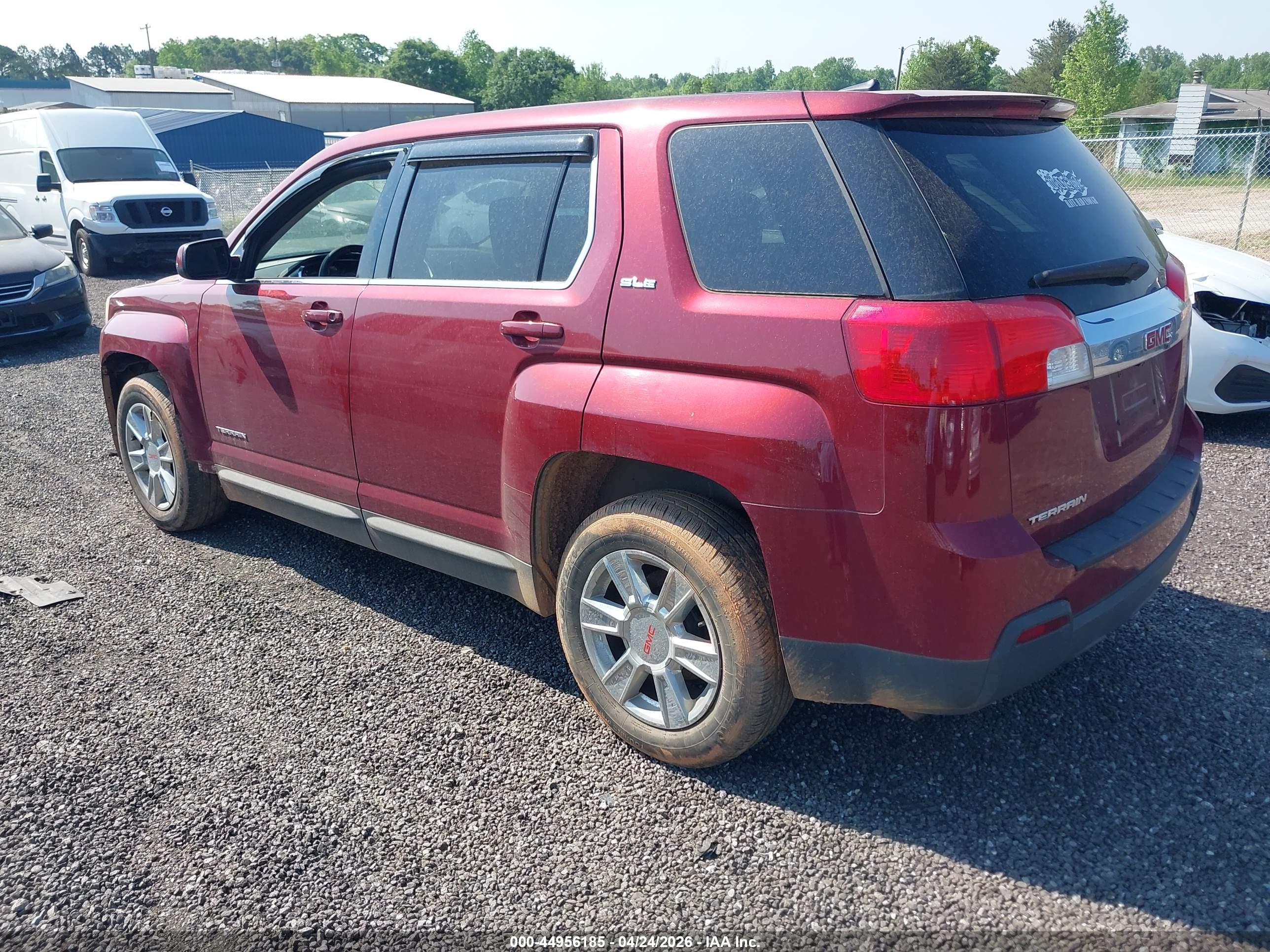 GMC TERRAIN image 3