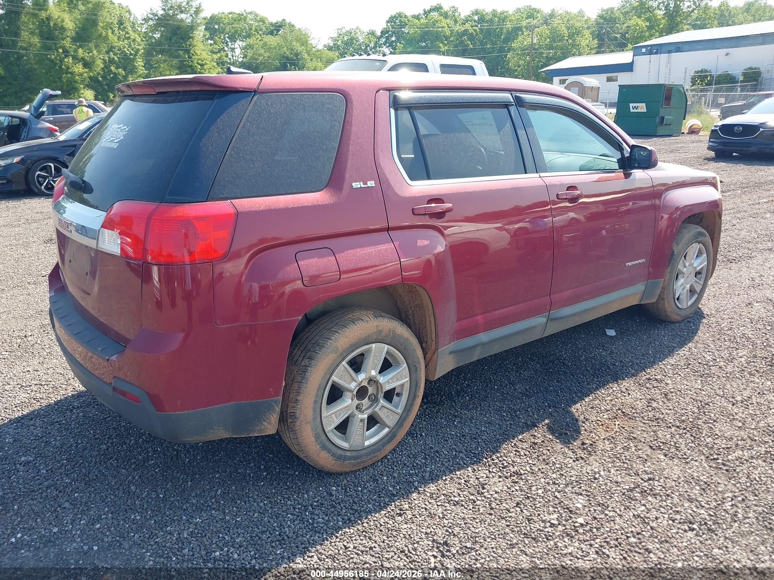 GMC TERRAIN image 4