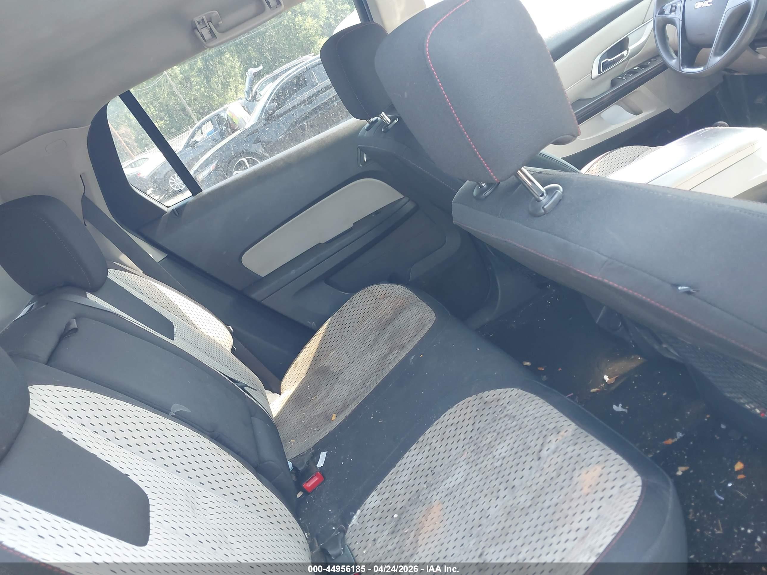 GMC TERRAIN image 8