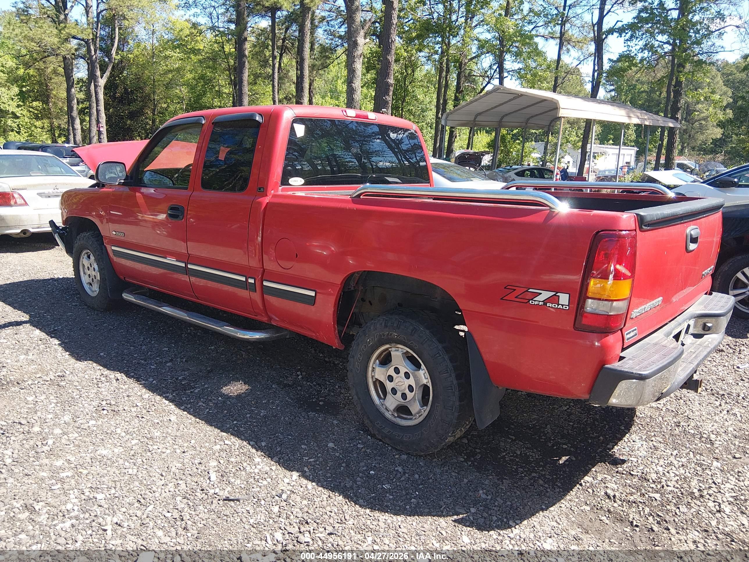 CHEVROLET SILVERADO image 3