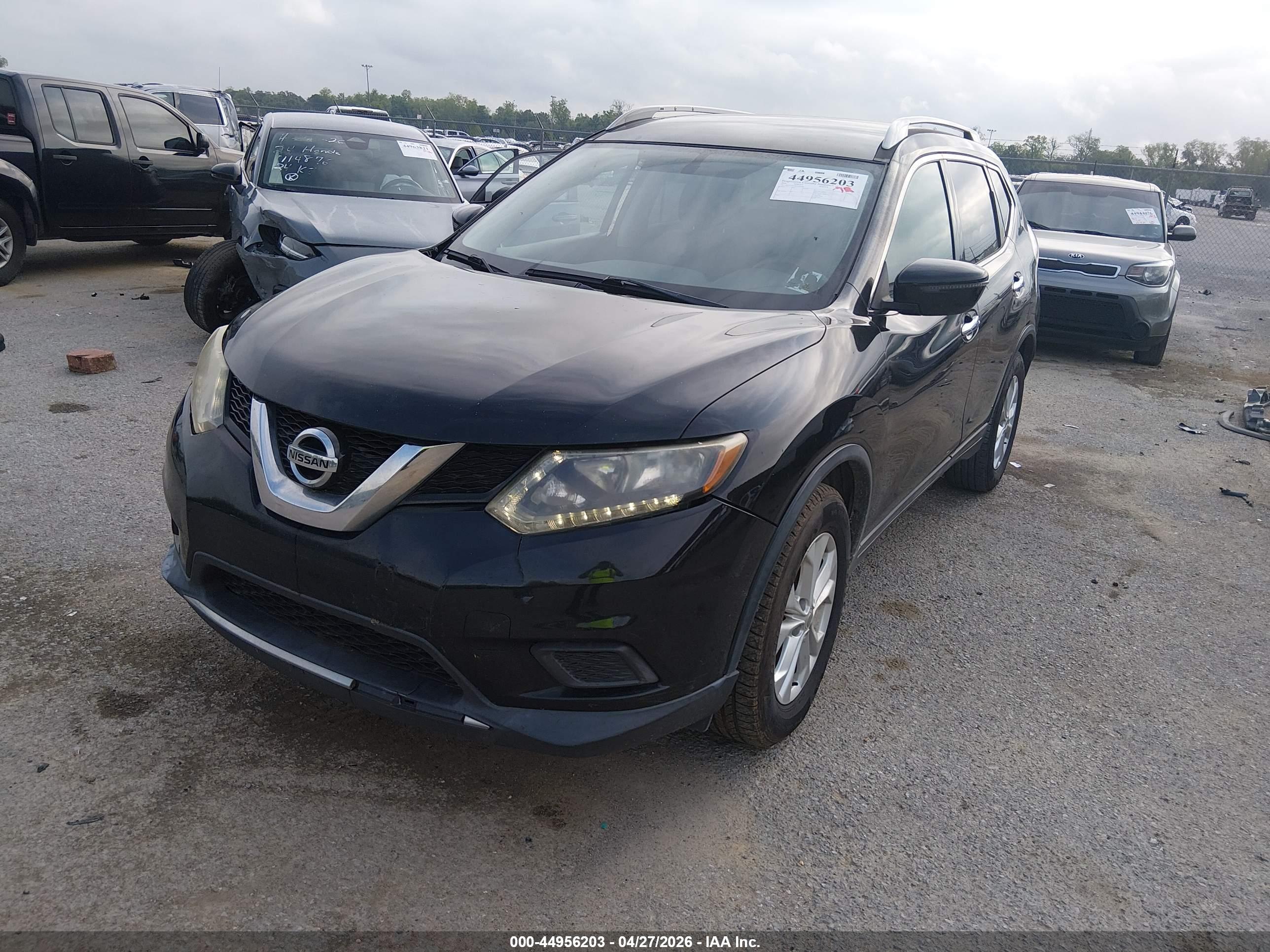 NISSAN ROGUE image 2