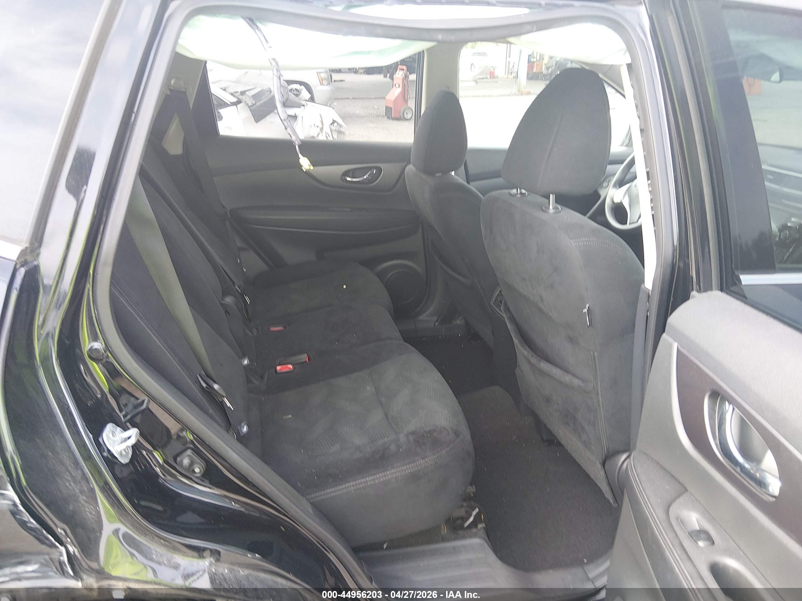 NISSAN ROGUE image 8