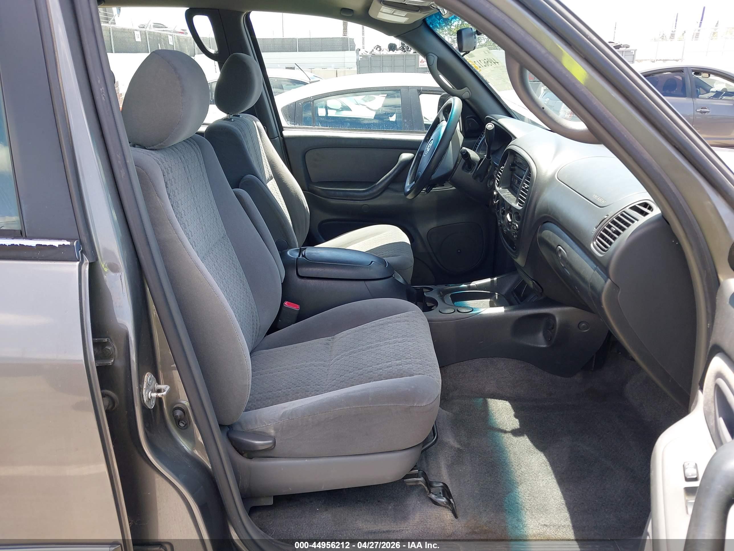 TOYOTA TUNDRA image 5