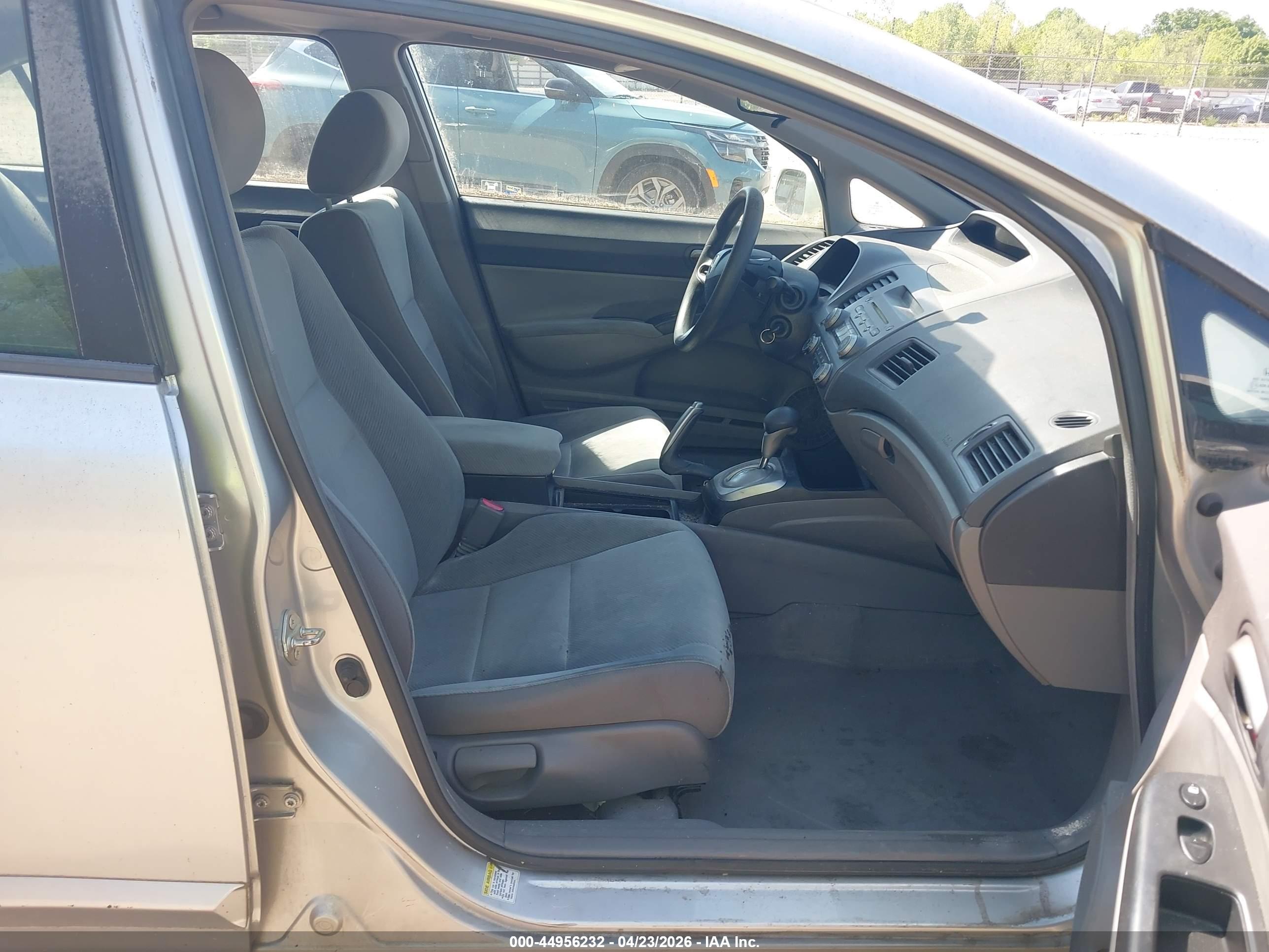 HONDA CIVIC image 5