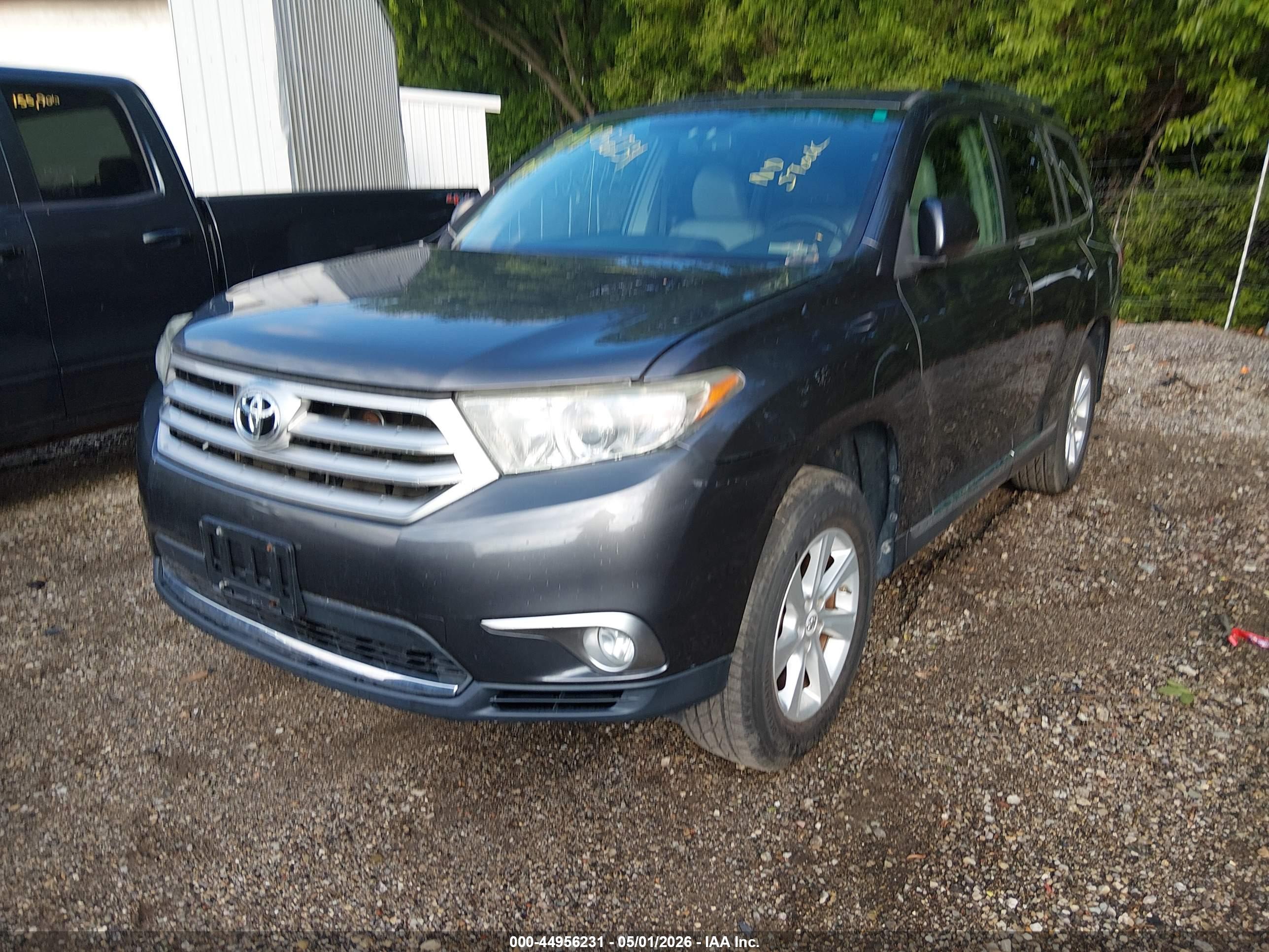 TOYOTA HIGHLANDER image 2