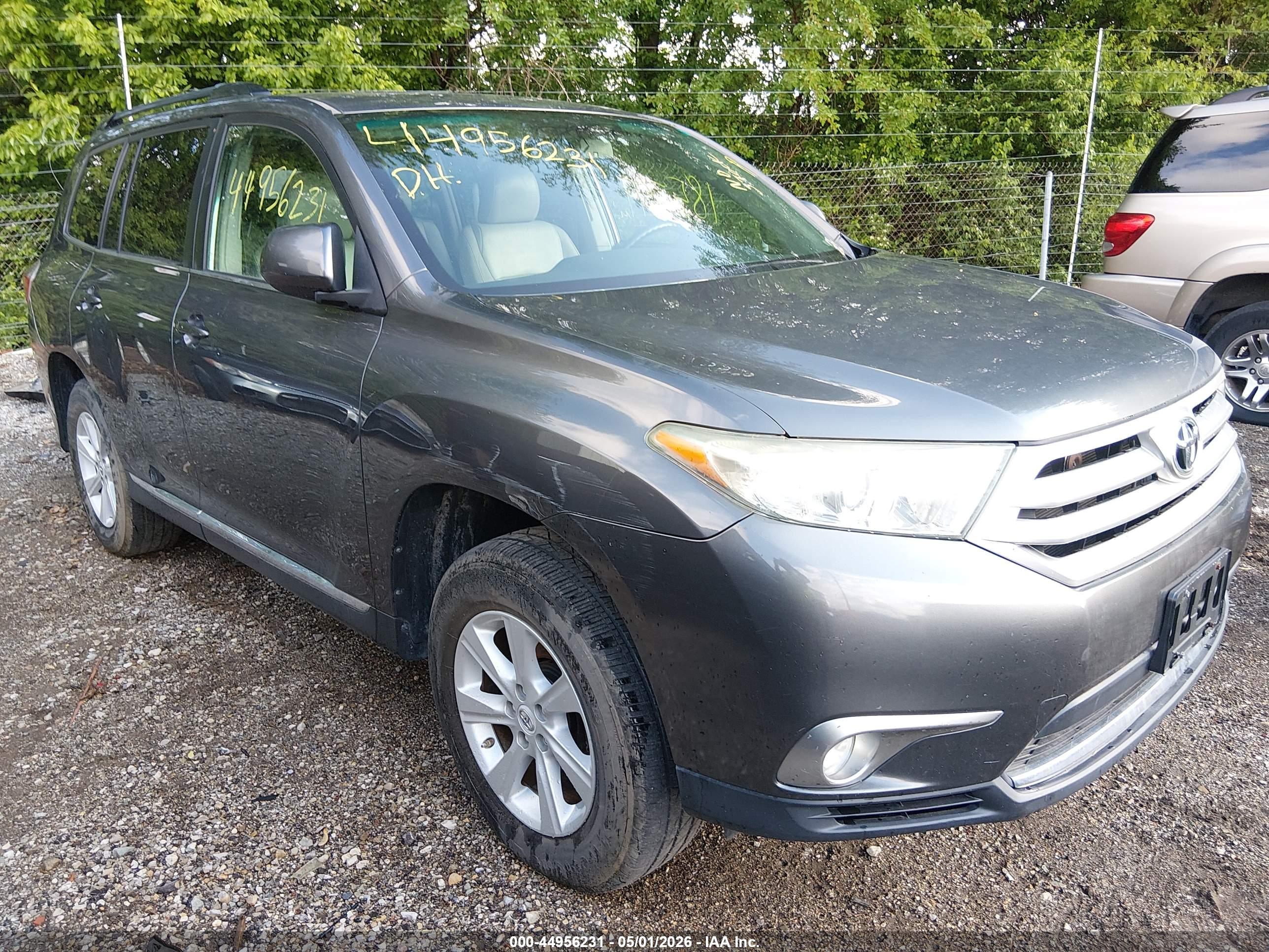 TOYOTA HIGHLANDER image 6