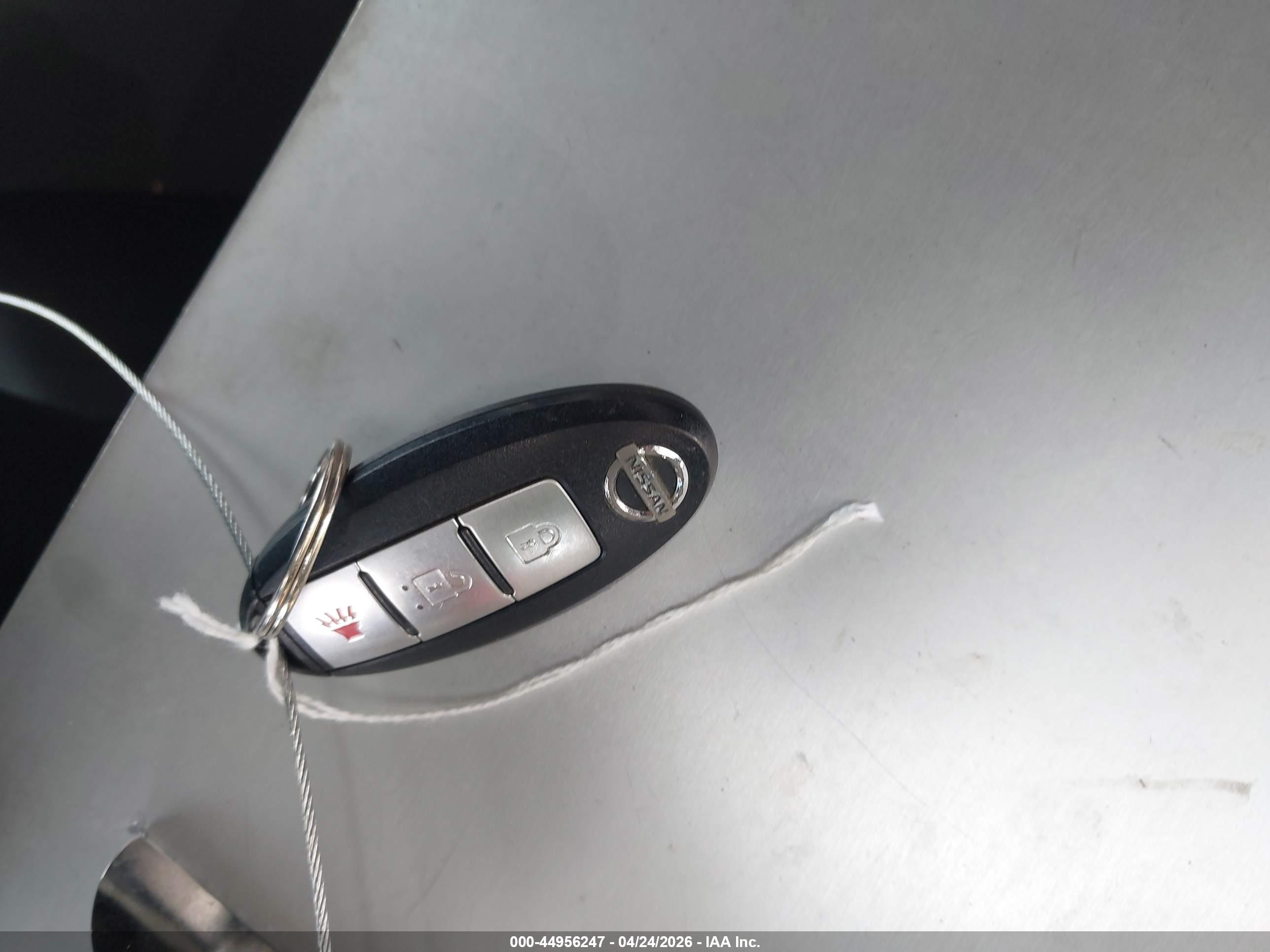 NISSAN ROGUE image 11