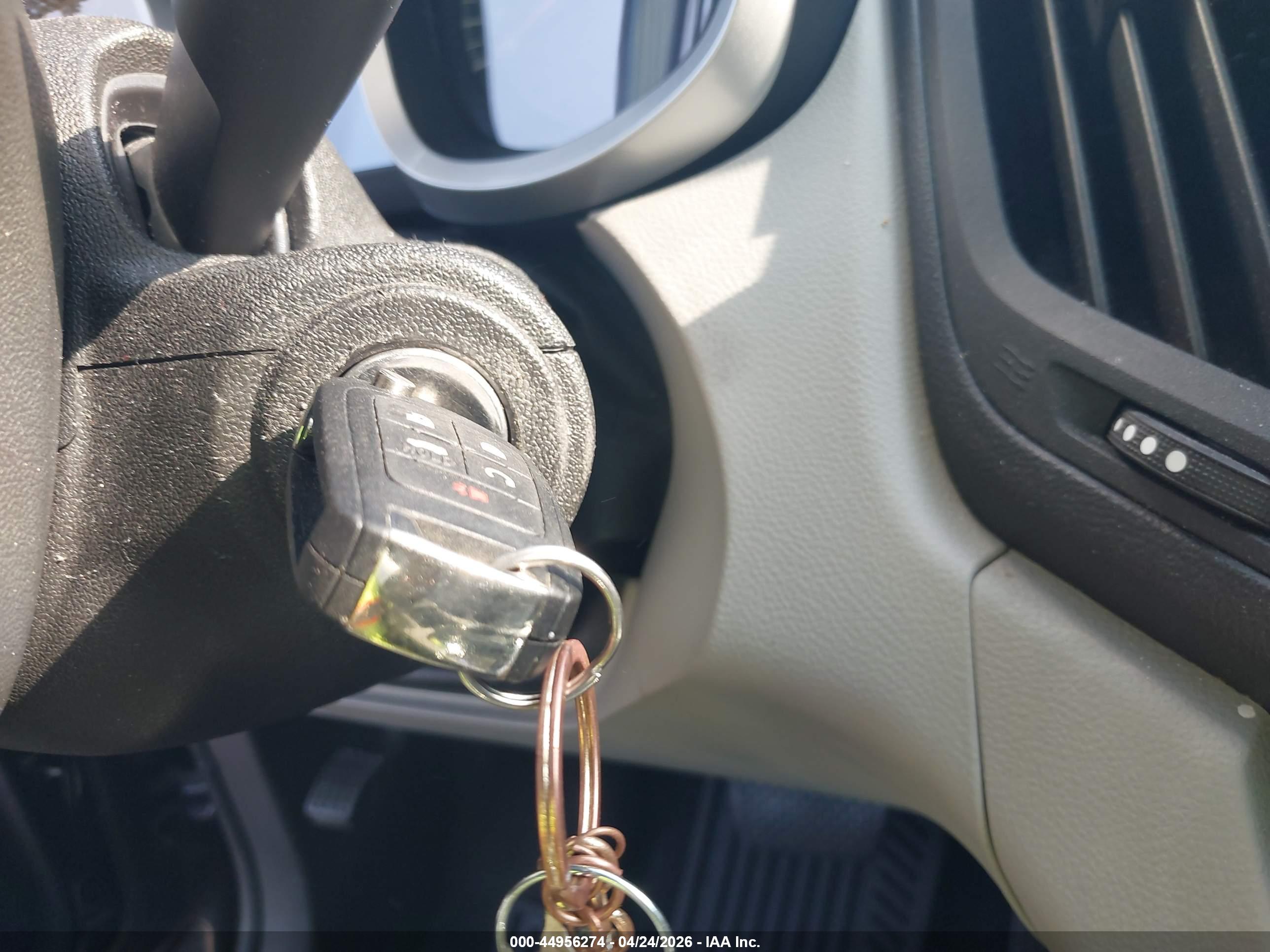 CHEVROLET EQUINOX image 11