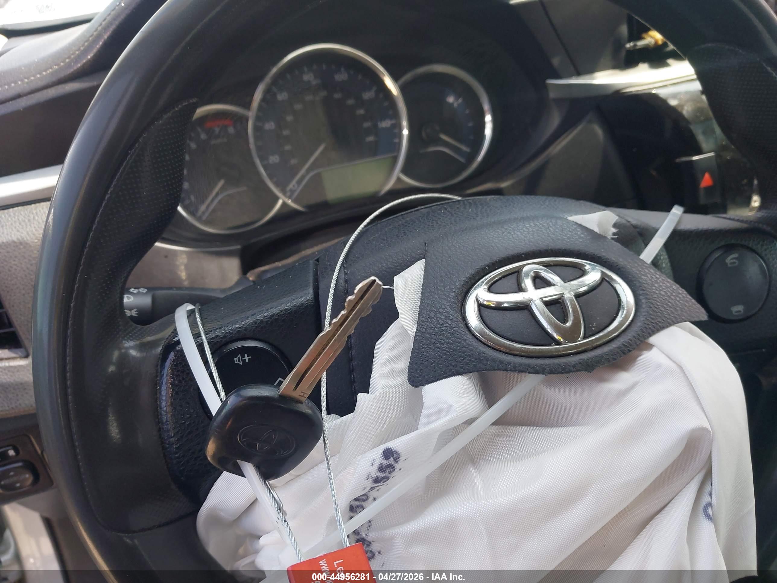 TOYOTA COROLLA image 11