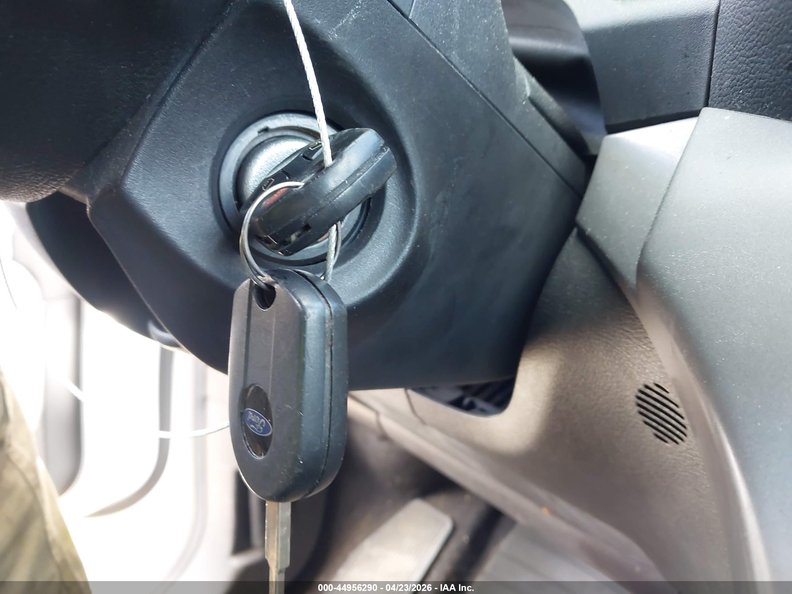 FORD ESCAPE image 11