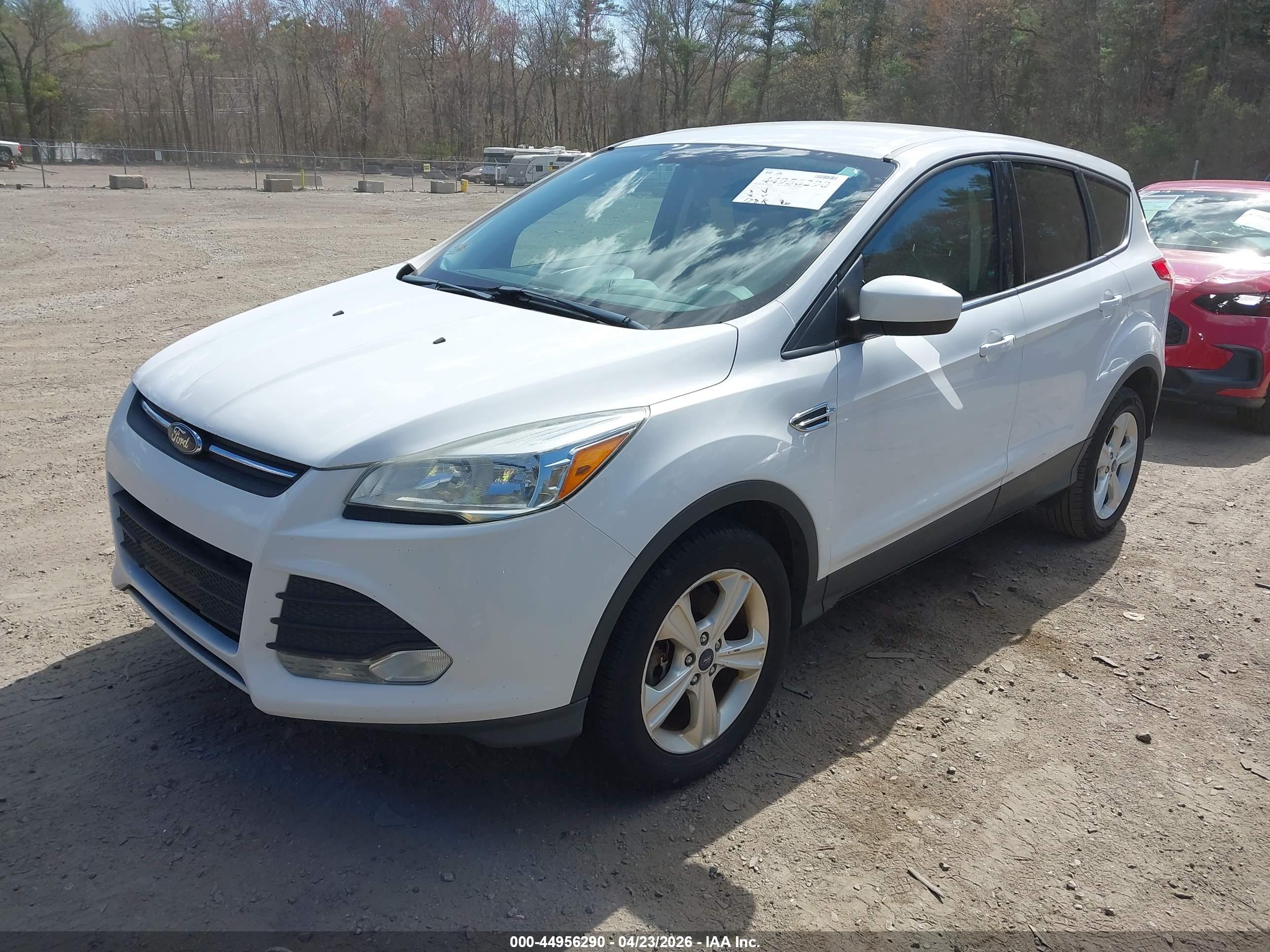 FORD ESCAPE image 2