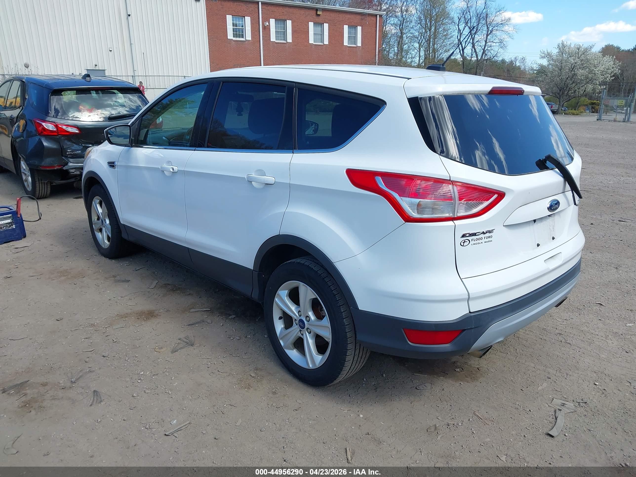FORD ESCAPE image 3