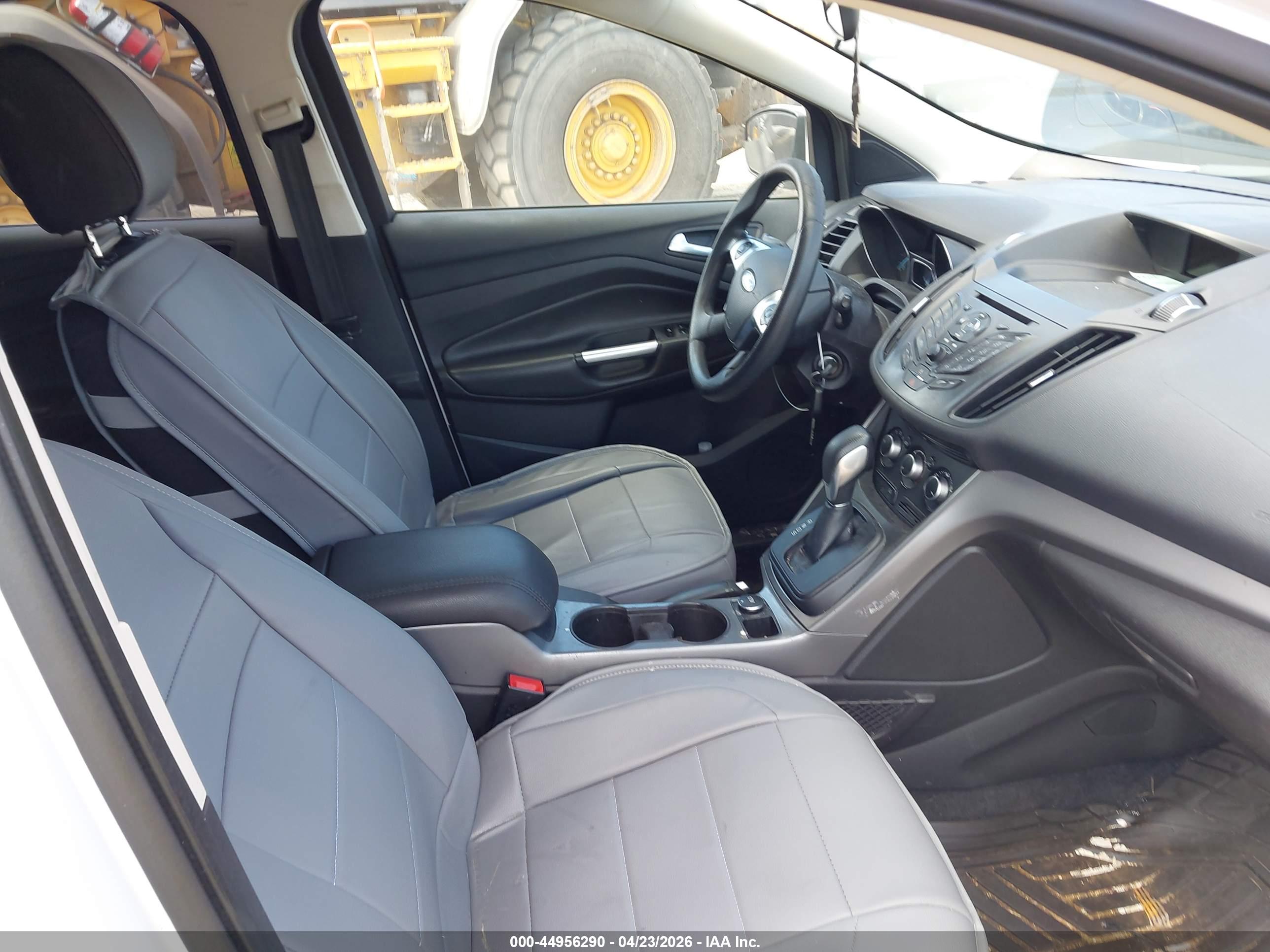 FORD ESCAPE image 5