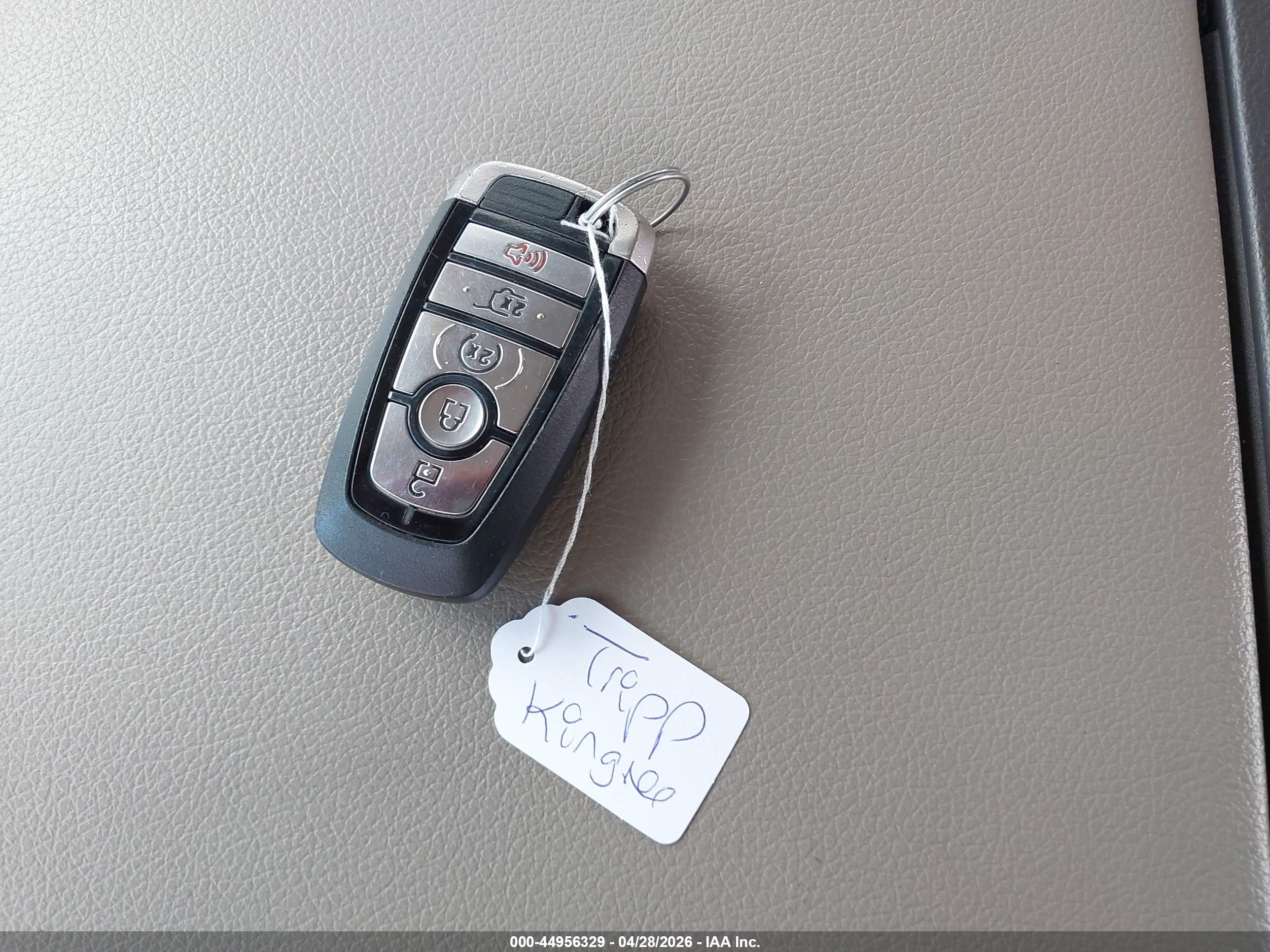 FORD EXPEDITION image 11