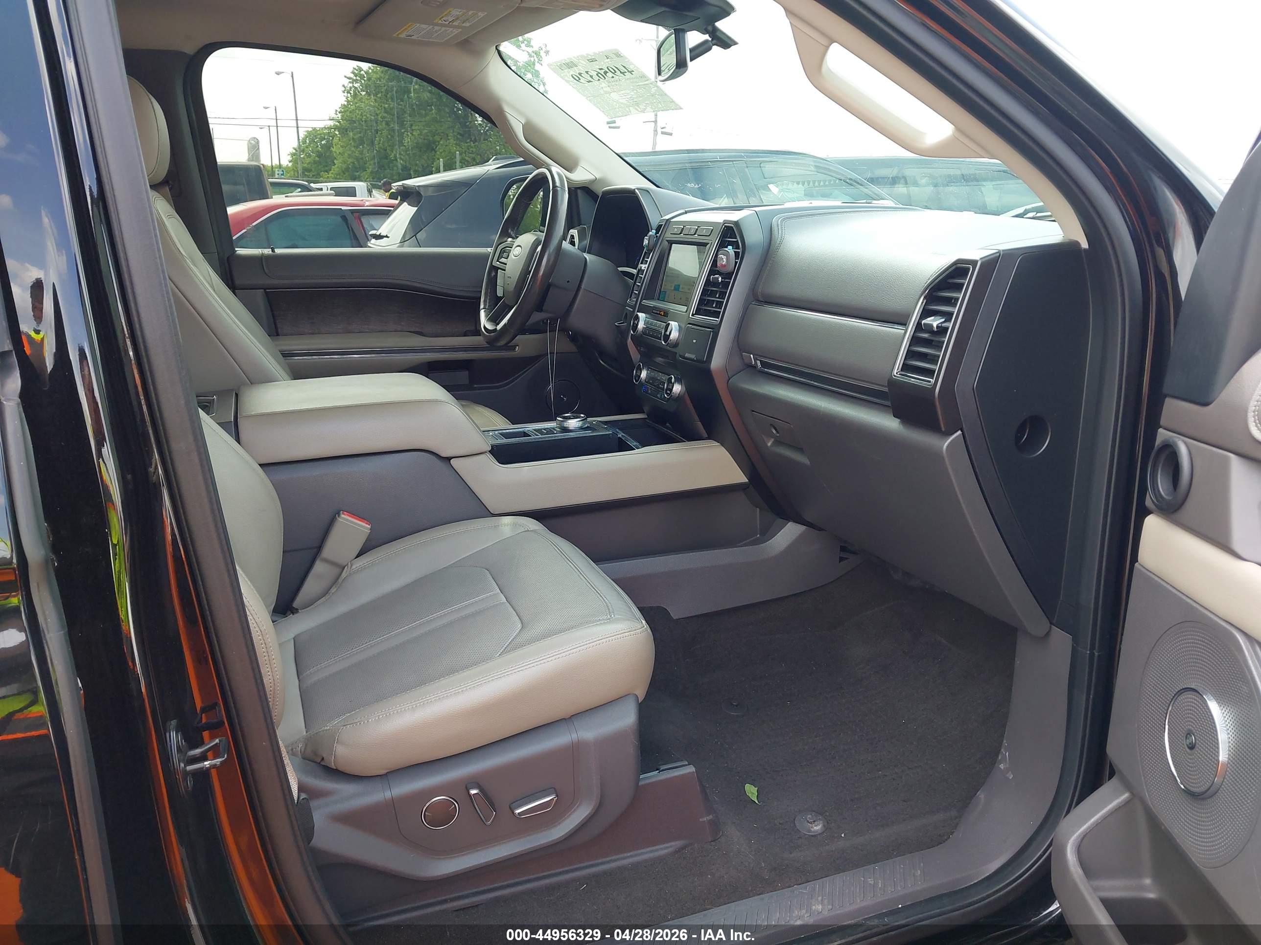 FORD EXPEDITION image 5