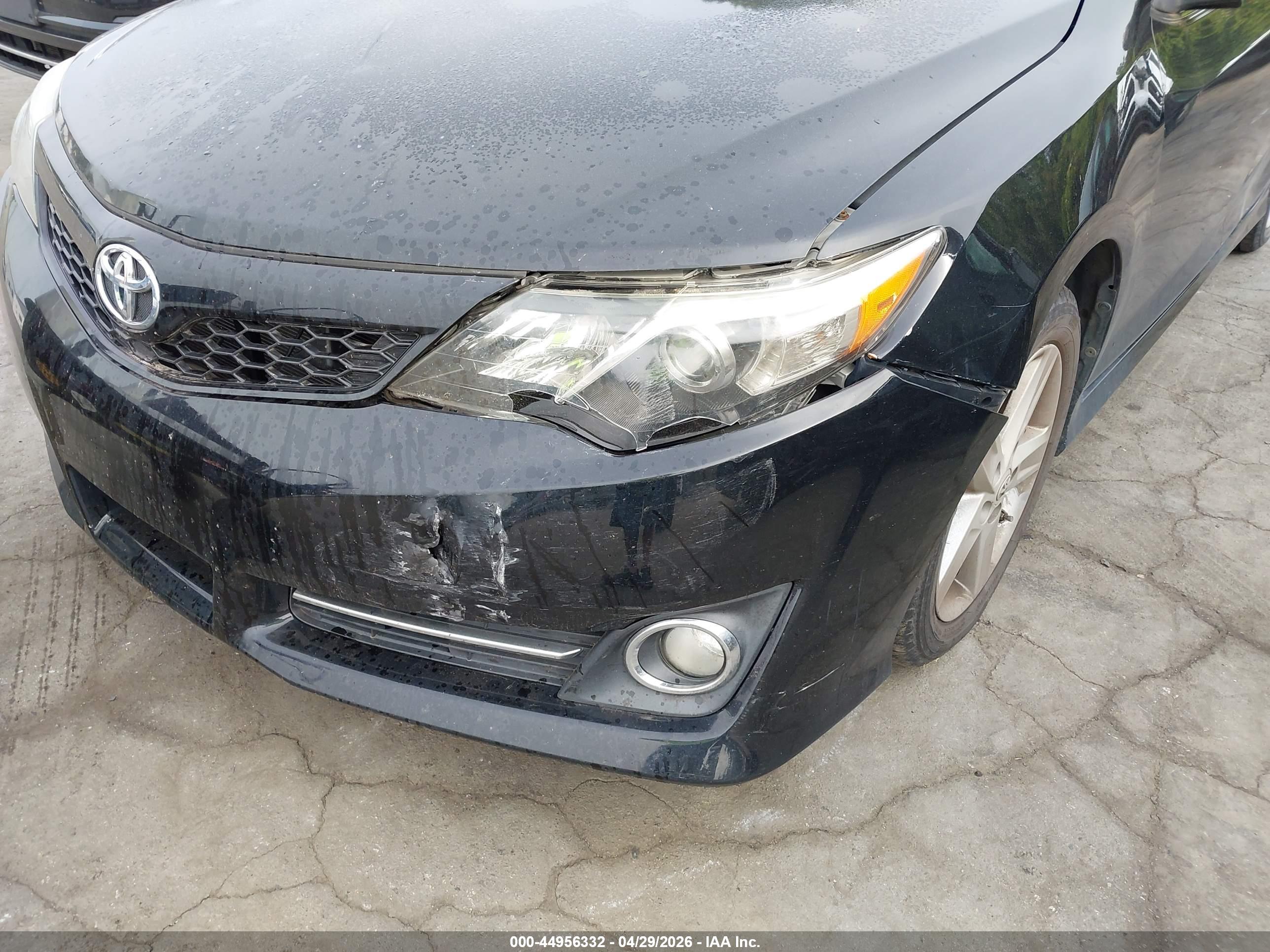 TOYOTA CAMRY image 6