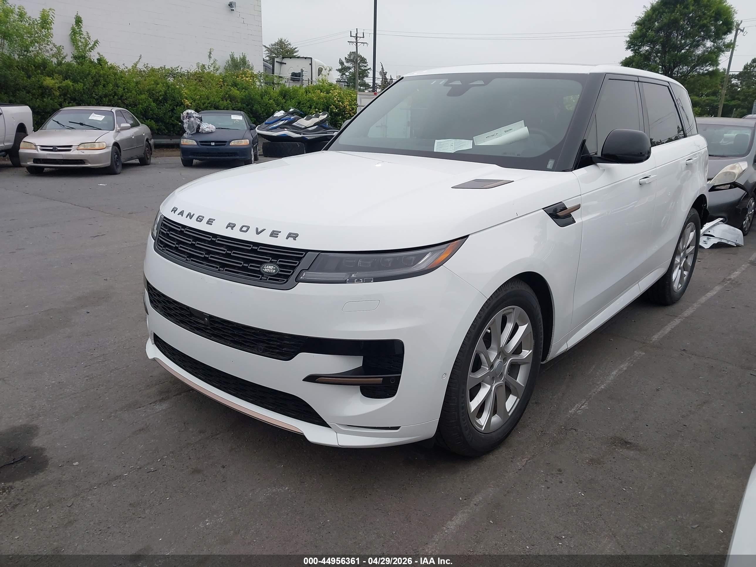 LAND ROVER image 2