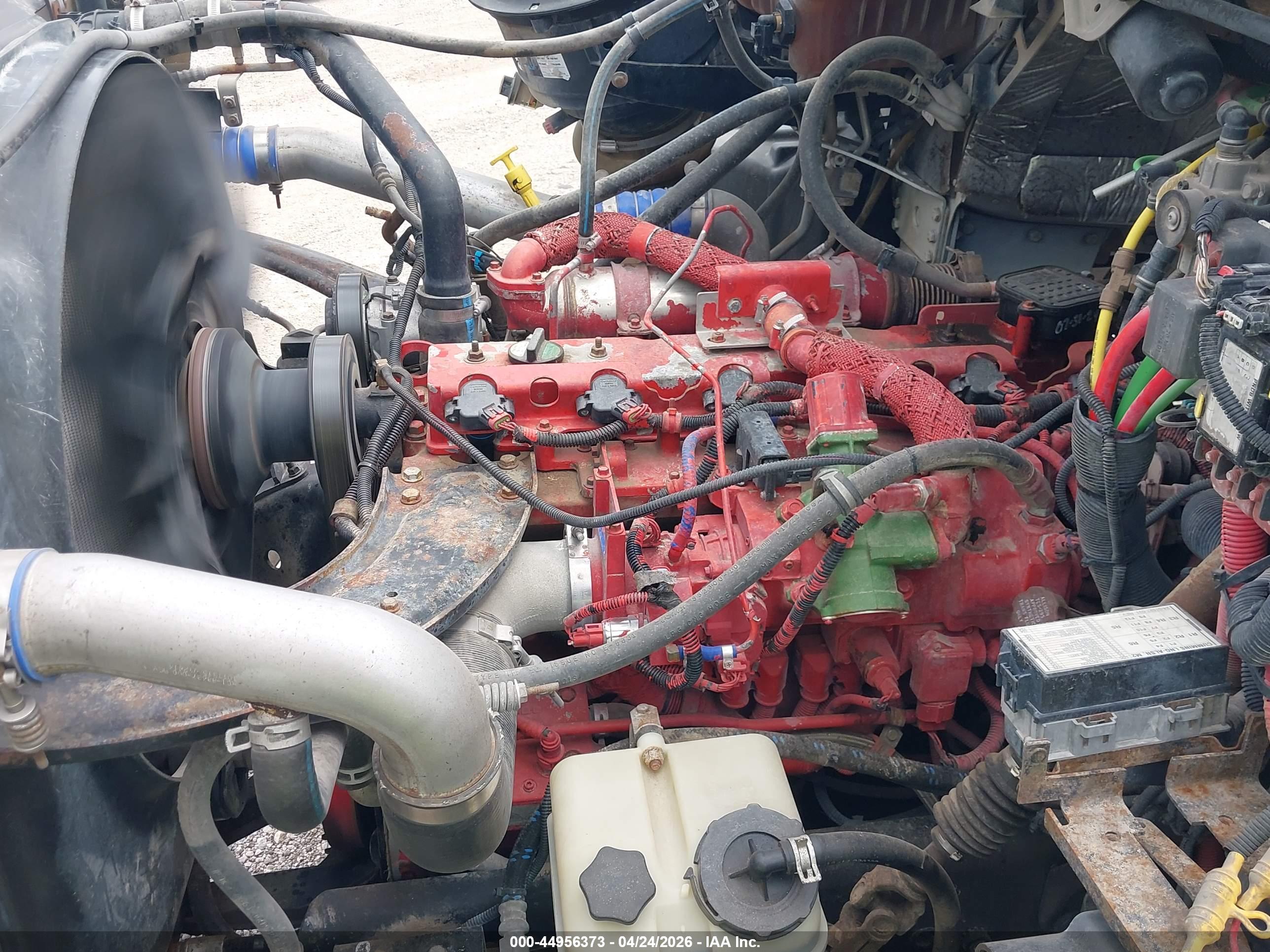 FREIGHTLINER 114SD image 10