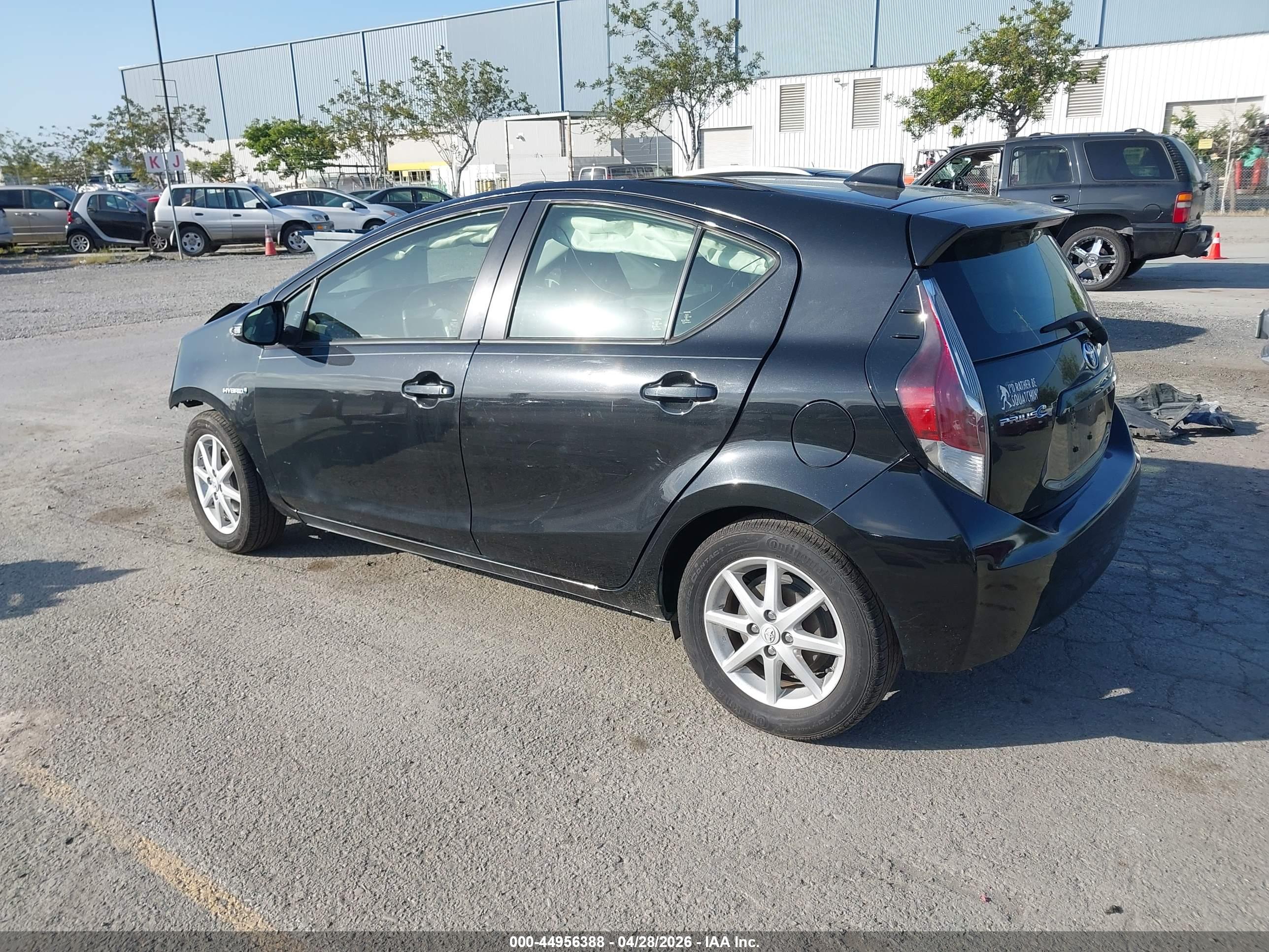 TOYOTA PRIUS image 3