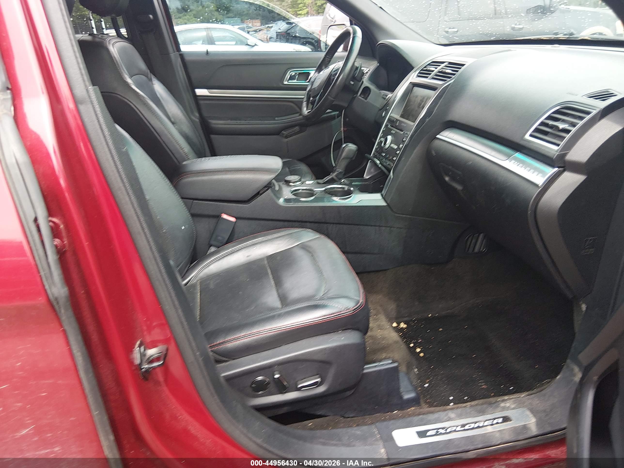 FORD EXPLORER image 5
