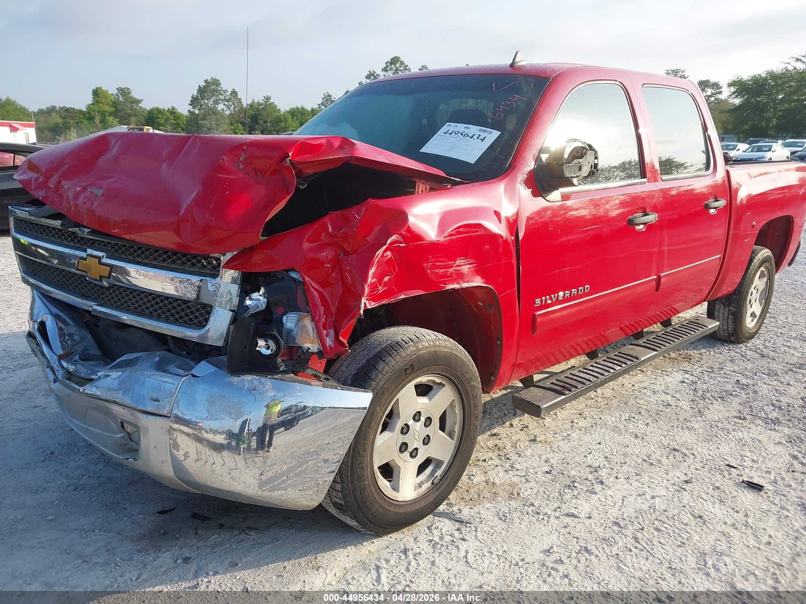 CHEVROLET SILVERADO image 6