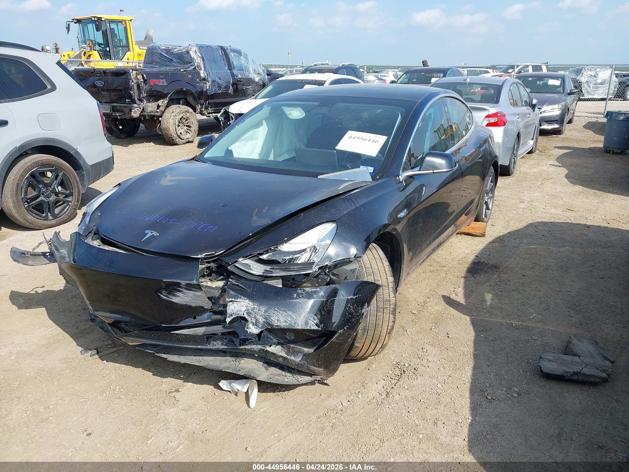 TESLA MODEL image 2