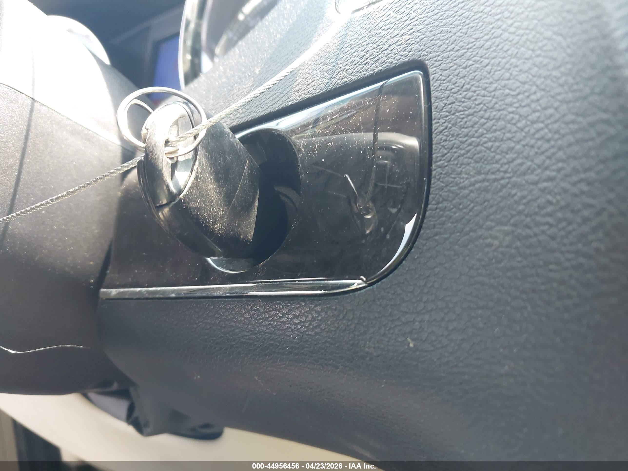 CHRYSLER TOWN image 11