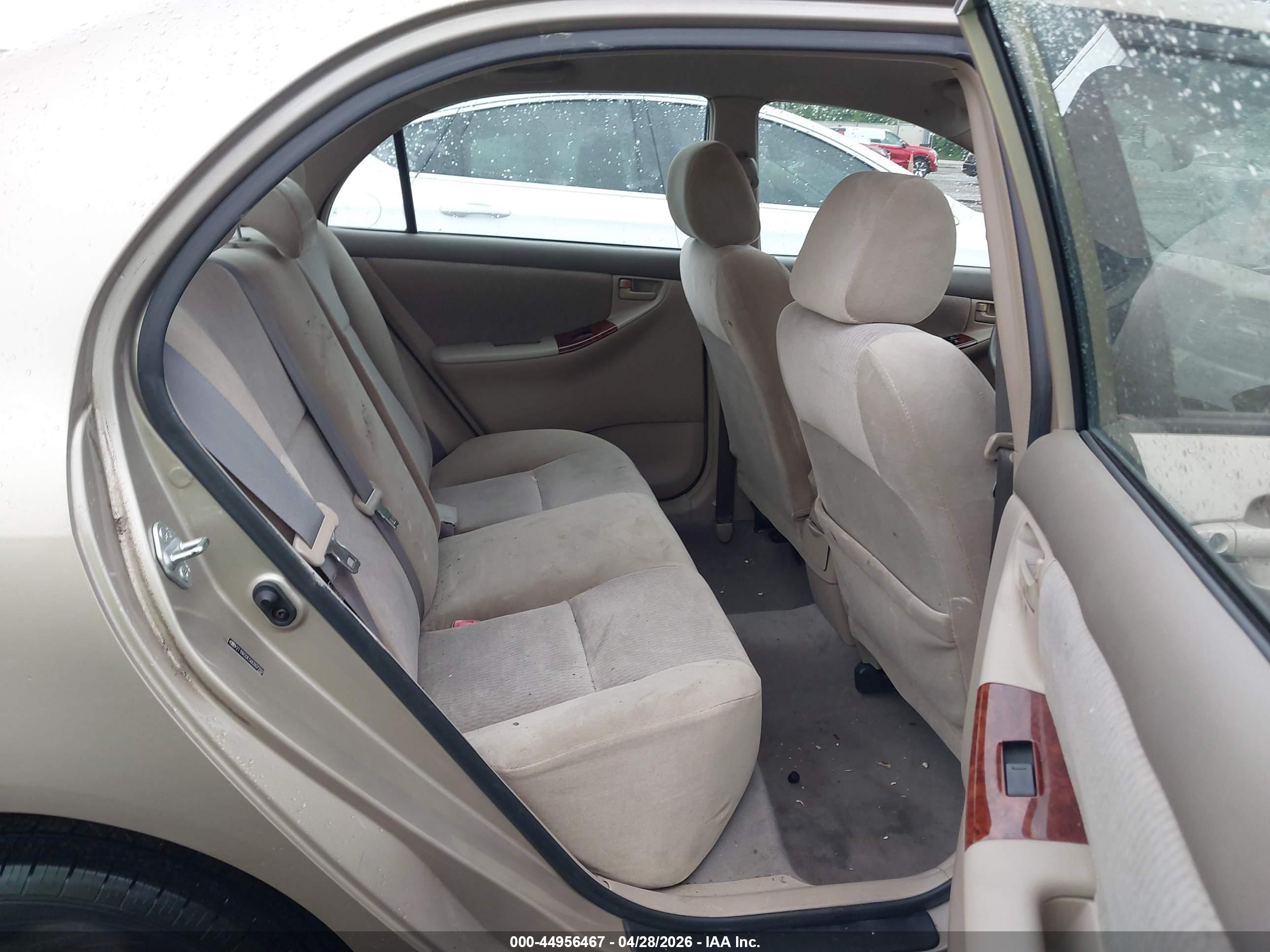 TOYOTA COROLLA image 8