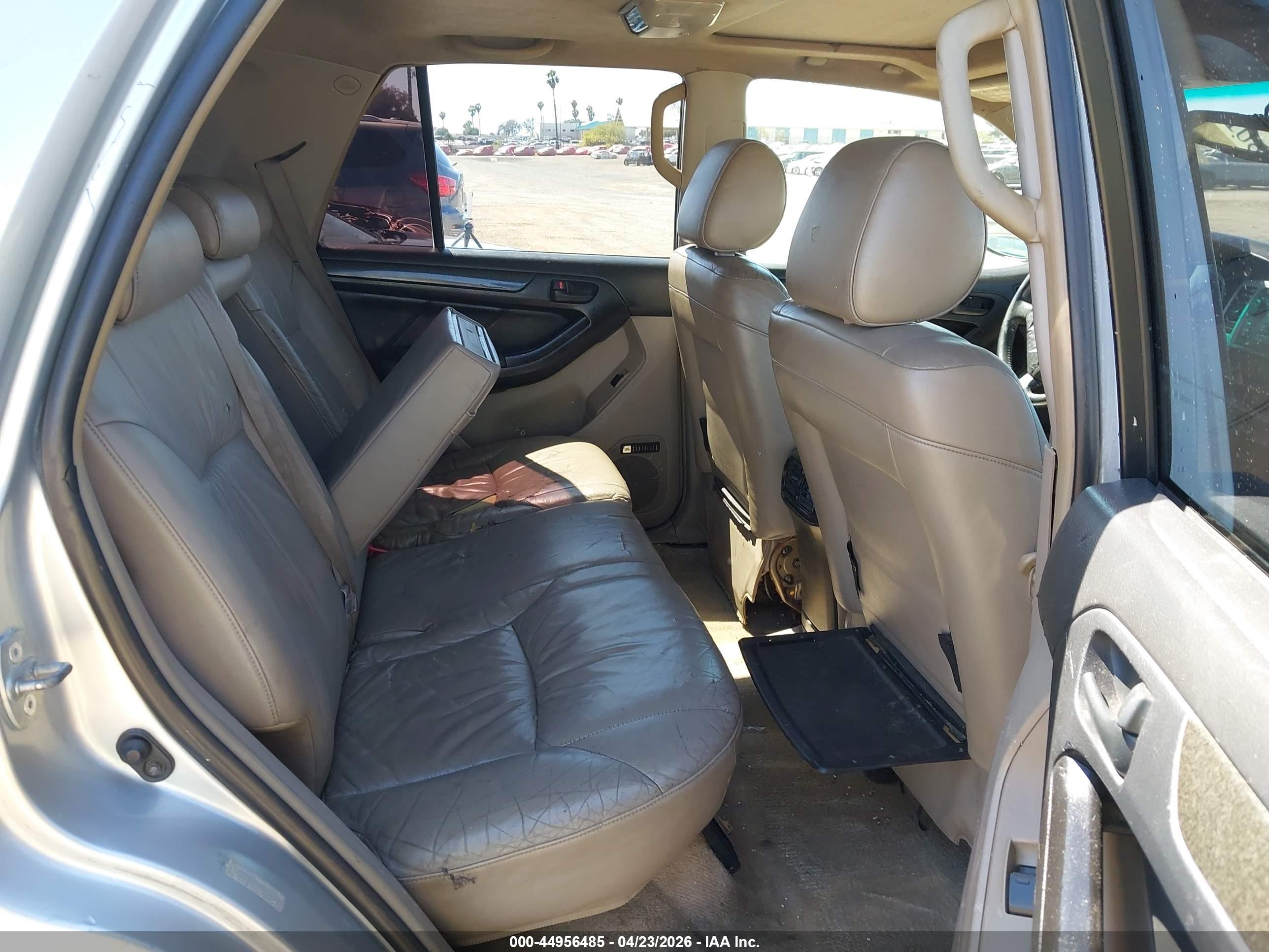 TOYOTA 4RUNNER image 8