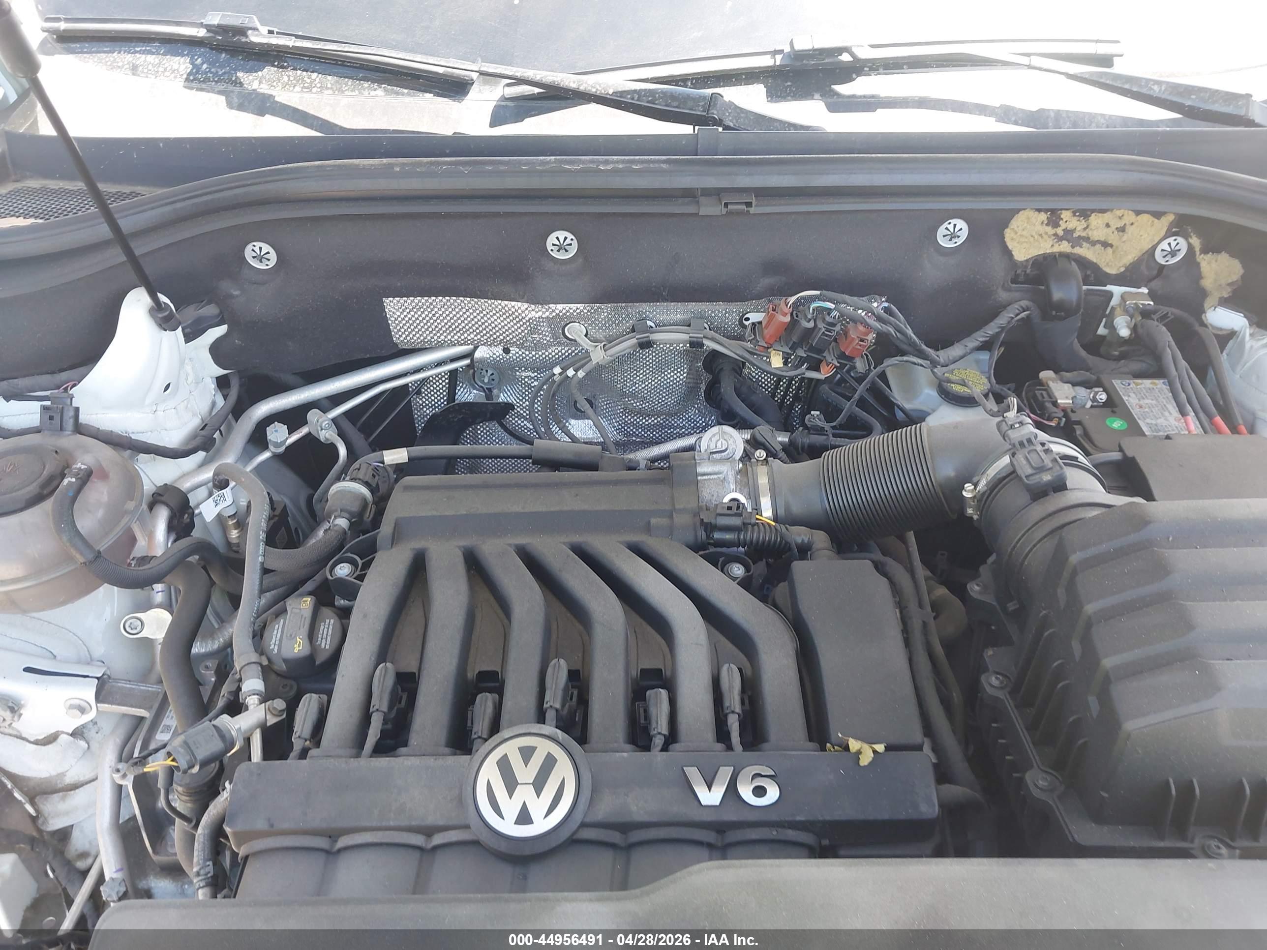 VOLKSWAGEN ATLAS image 10