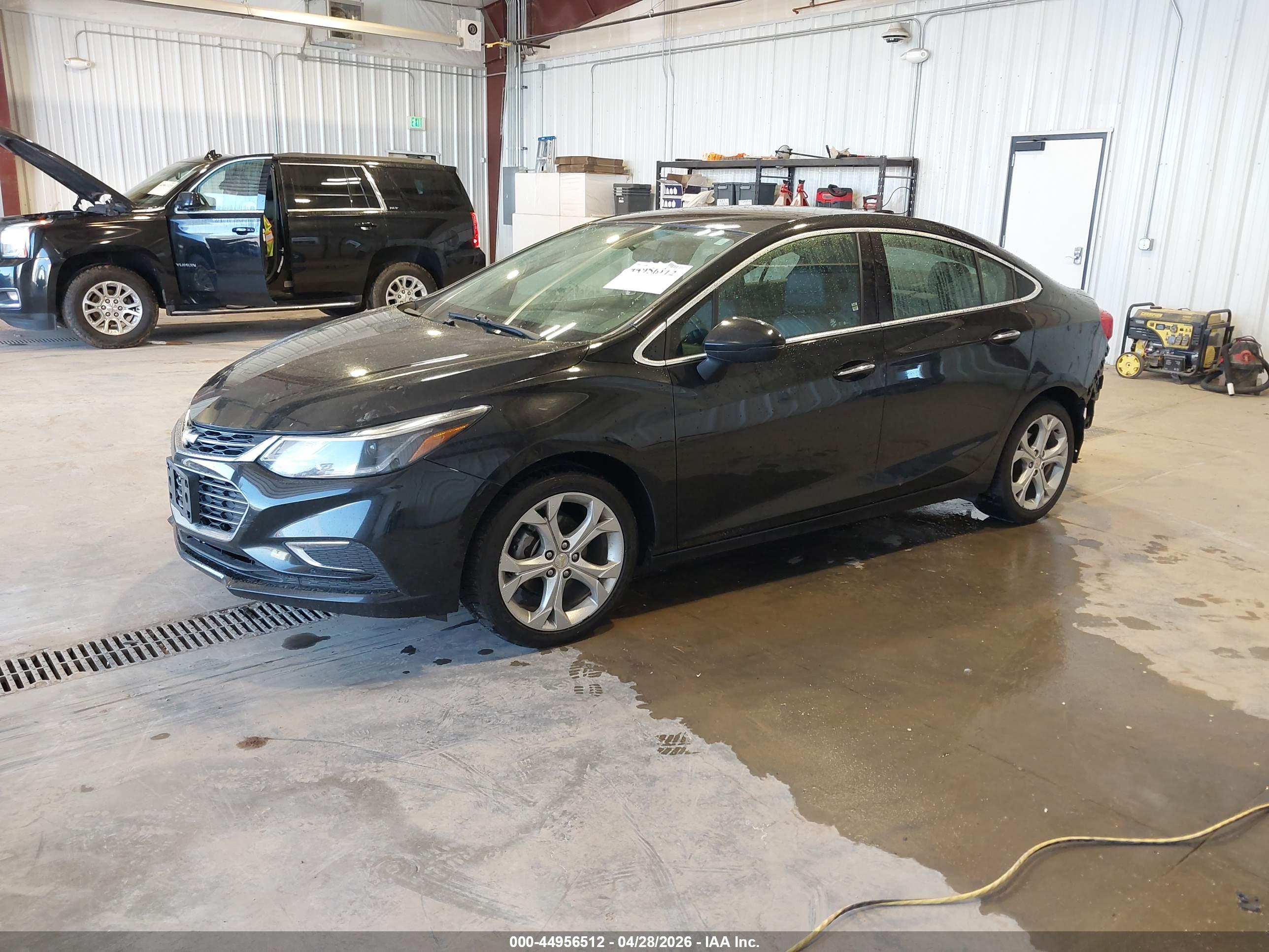 CHEVROLET CRUZE image 2