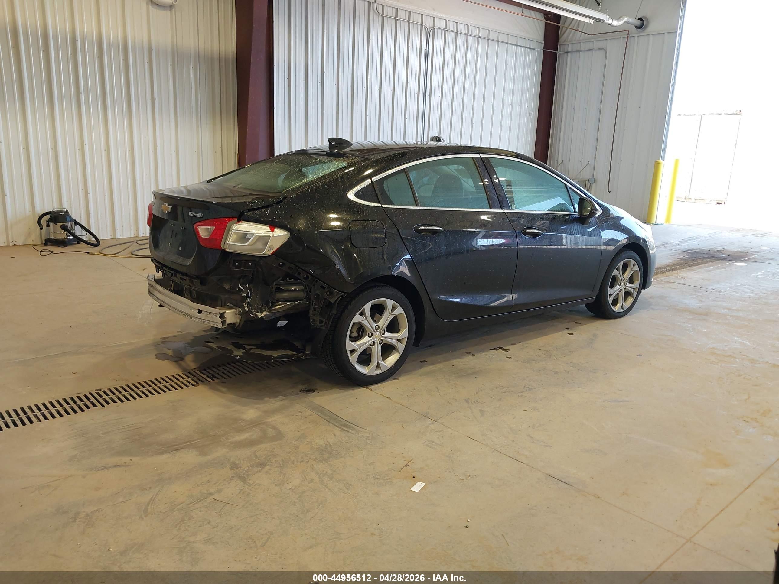 CHEVROLET CRUZE image 4